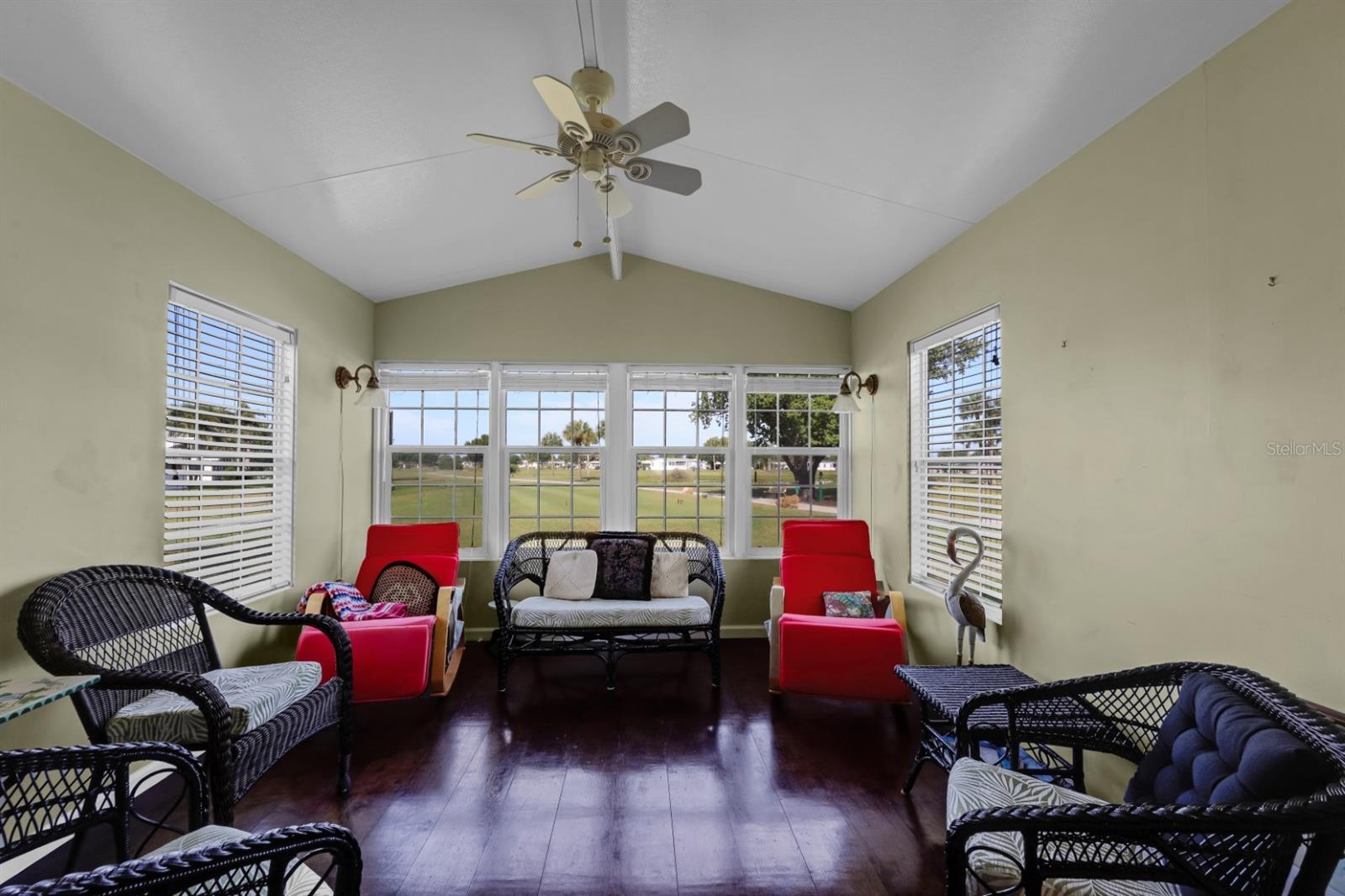 Image 14 of 93 For 2100 Kings Highway 364