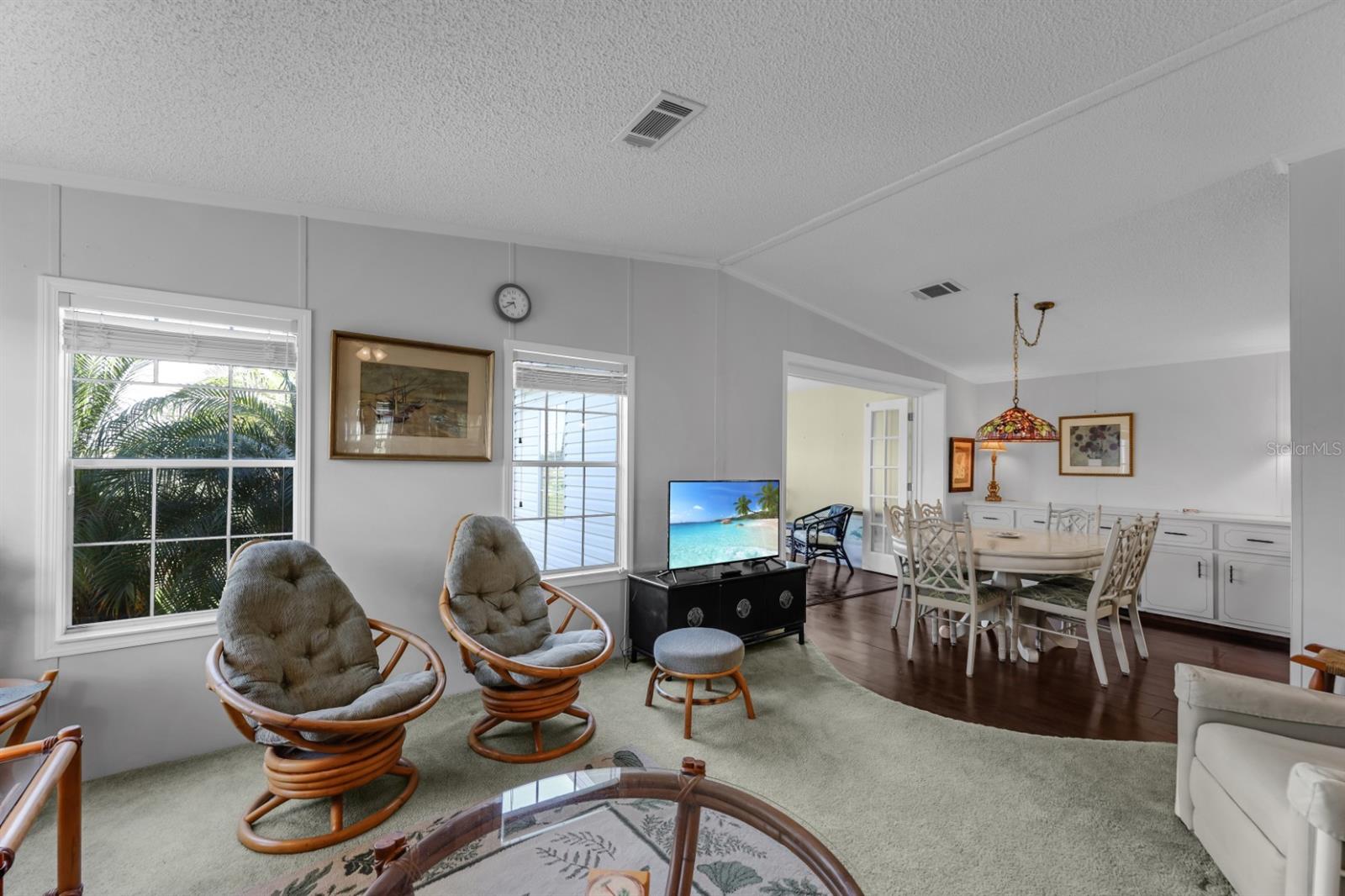 Image 15 of 93 For 2100 Kings Highway 364