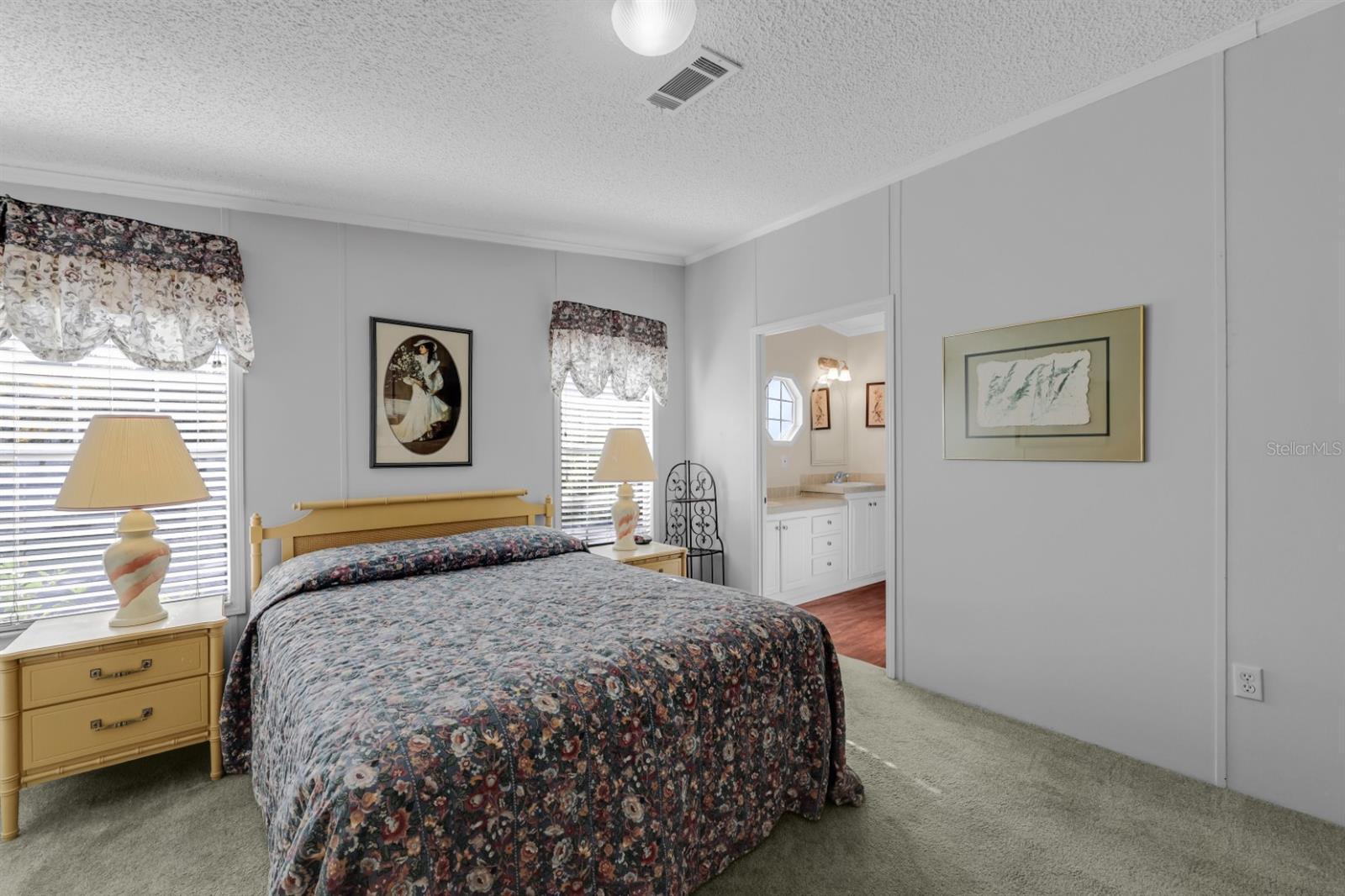 Image 21 of 93 For 2100 Kings Highway 364