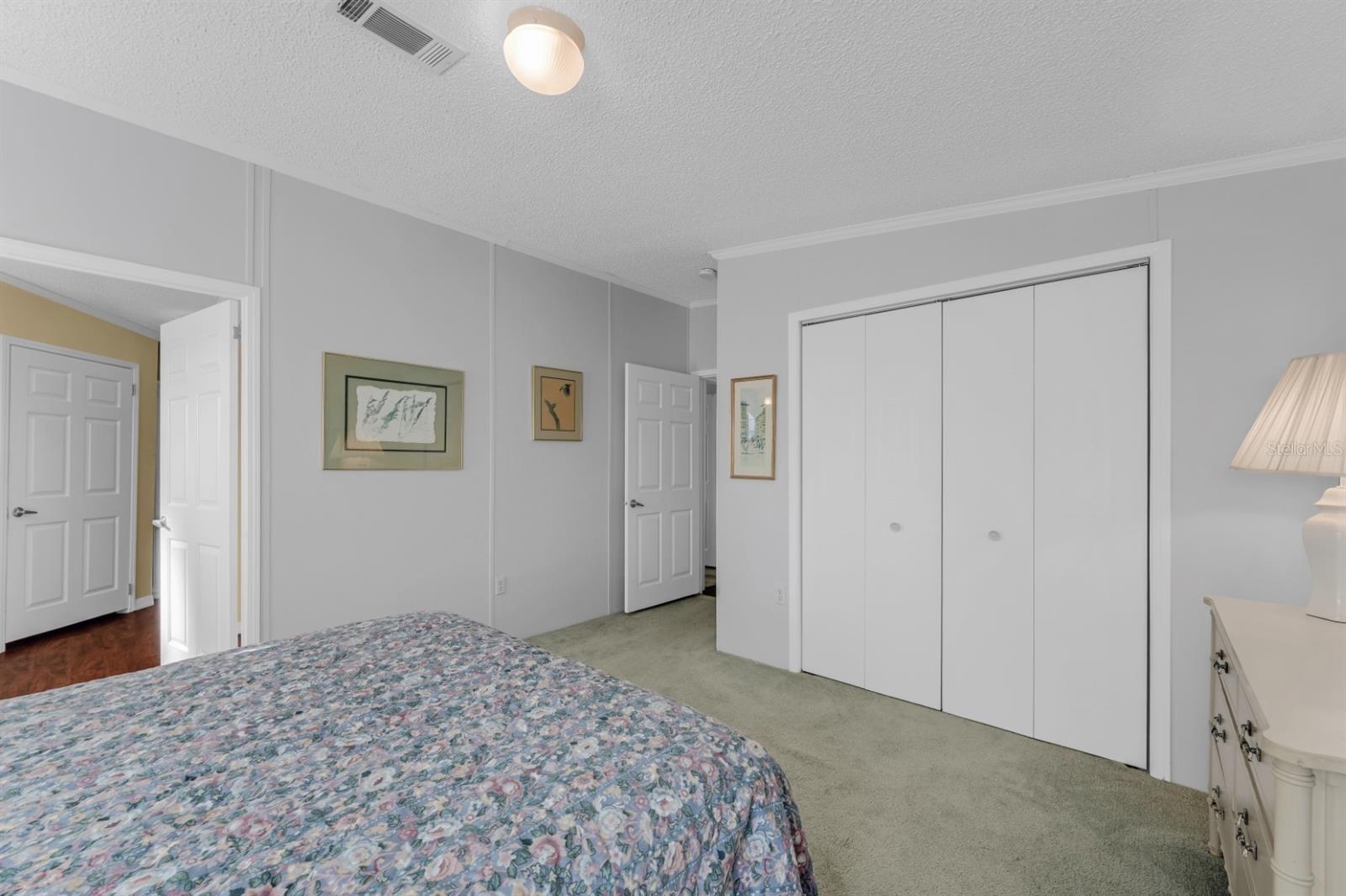 Image 22 of 93 For 2100 Kings Highway 364