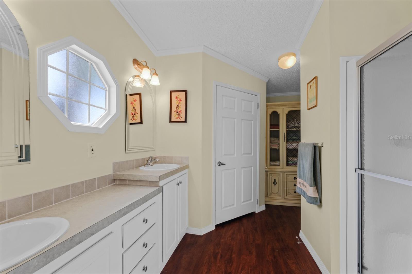 Image 24 of 93 For 2100 Kings Highway 364