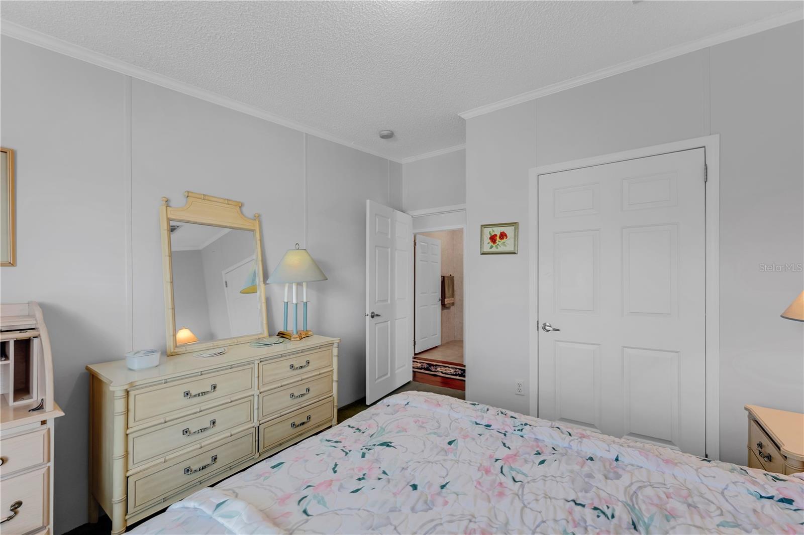 Image 27 of 93 For 2100 Kings Highway 364