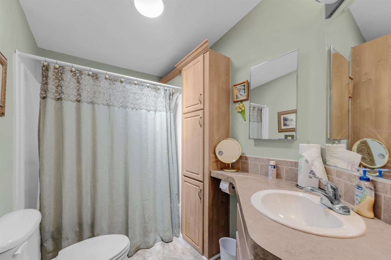 Image 29 of 93 For 2100 Kings Highway 364