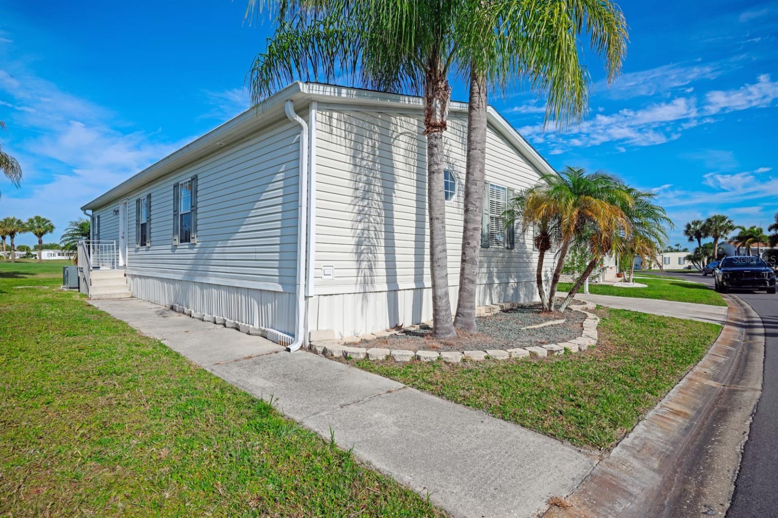 Image 6 of 93 For 2100 Kings Highway 364