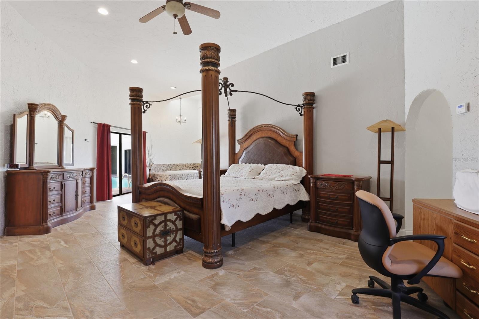 Image 17 of 59 For 12902 David Drive