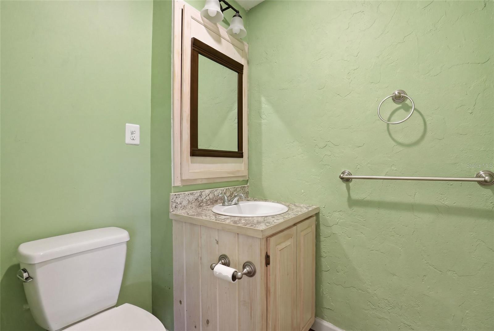 Image 25 of 59 For 12902 David Drive