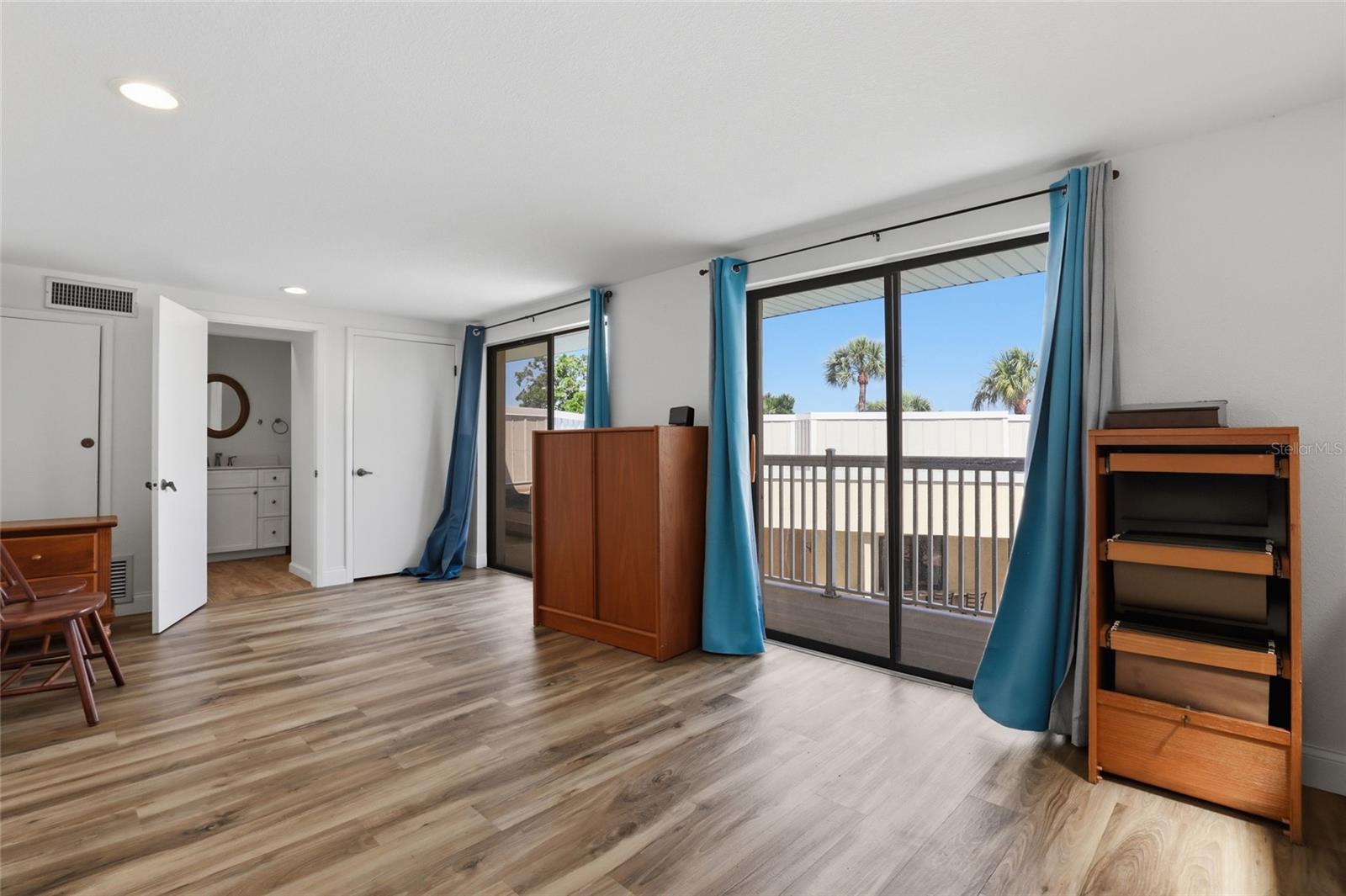 Image 44 of 59 For 12902 David Drive