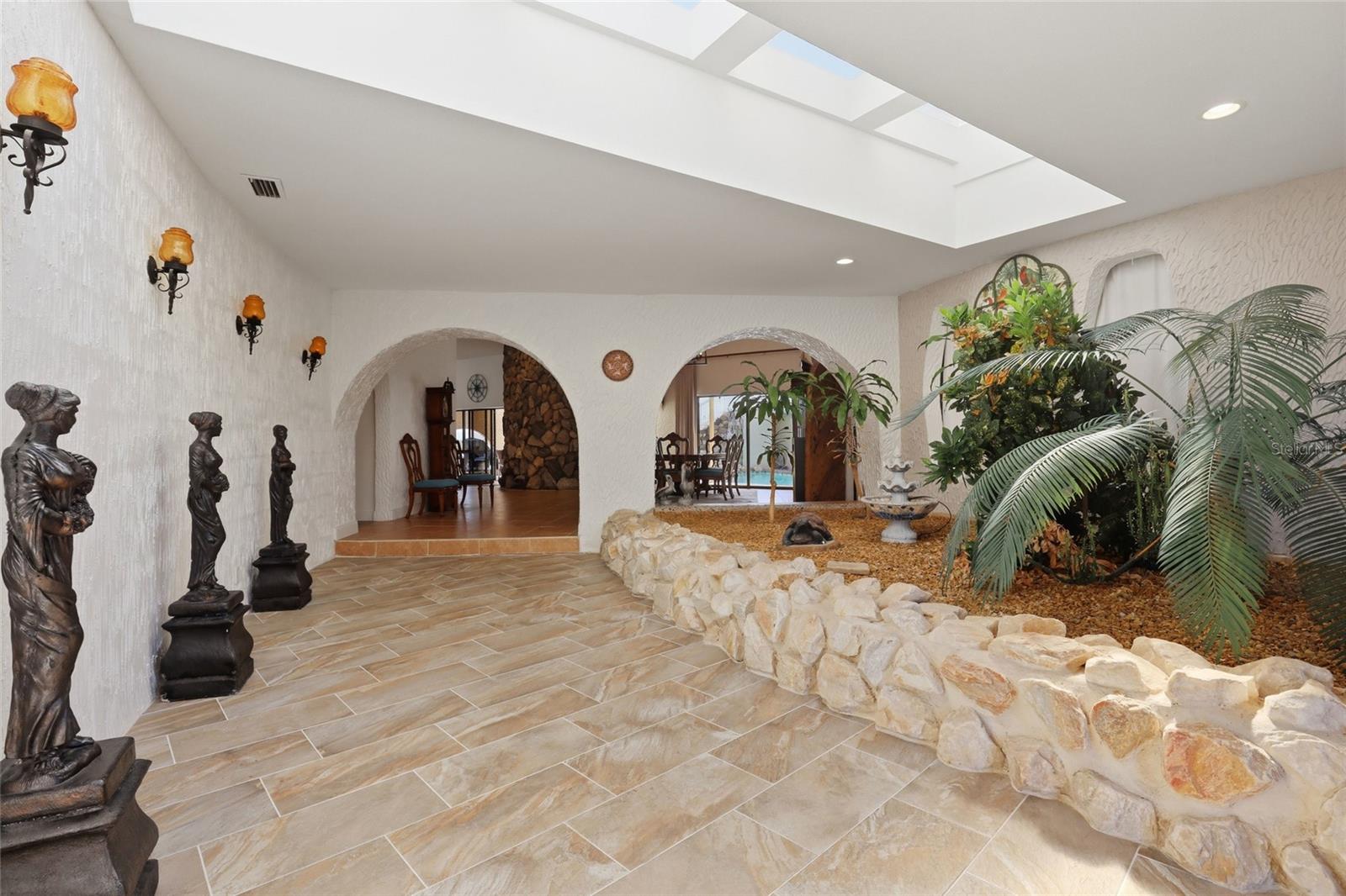 Image 5 of 59 For 12902 David Drive