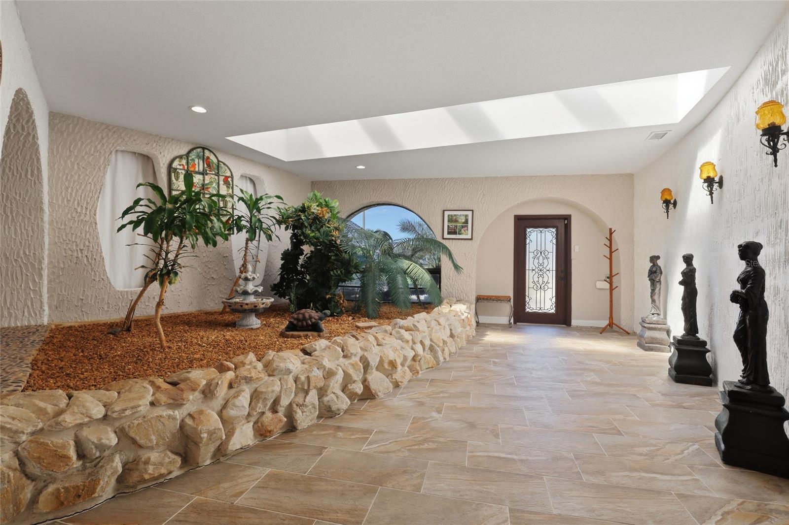 Image 6 of 59 For 12902 David Drive