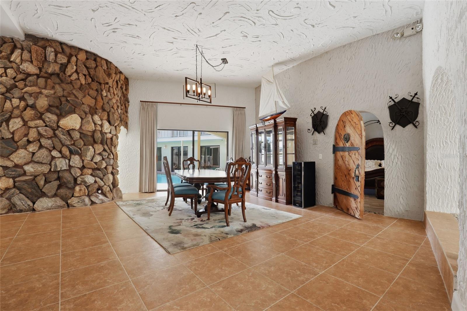 Image 7 of 59 For 12902 David Drive