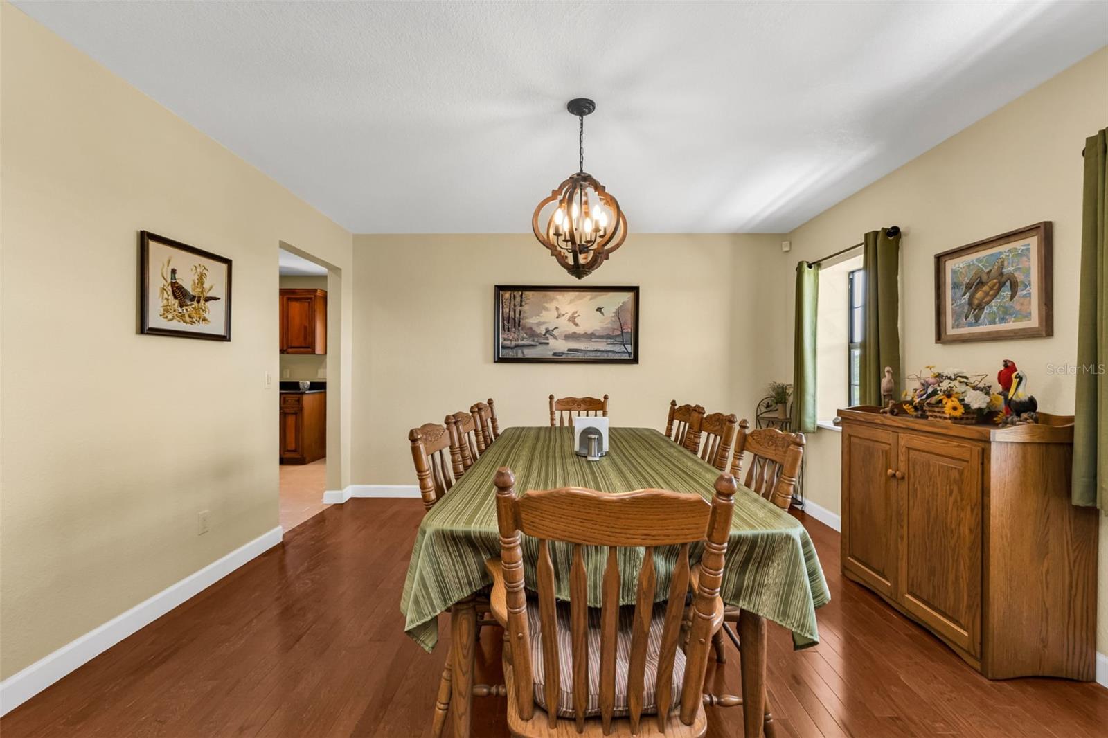 Image 10 of 66 For 7662 Liverpool Road