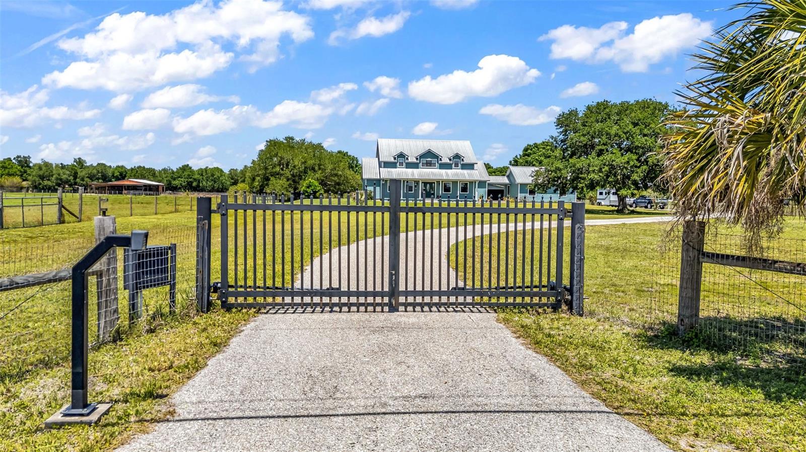 Image 2 of 66 For 7662 Liverpool Road