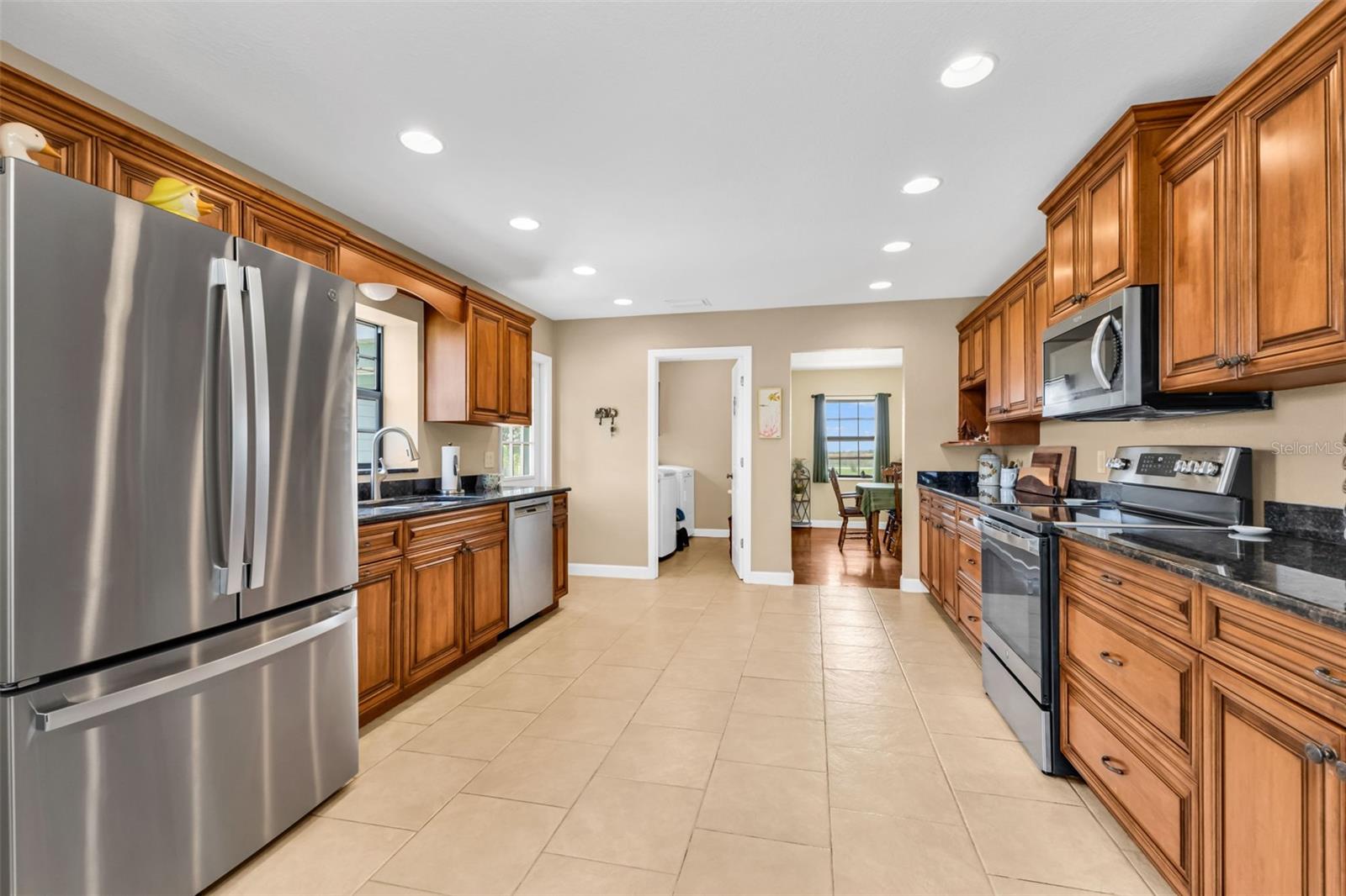 Image 8 of 66 For 7662 Liverpool Road