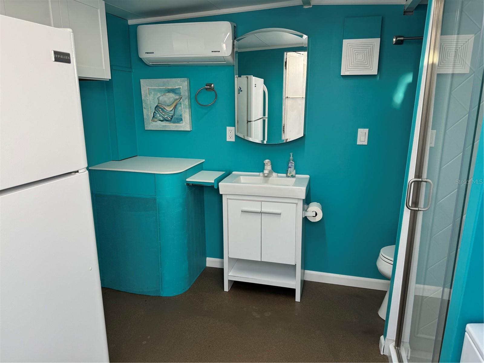 Image 17 of 23 For 46900 Bermont Road 139