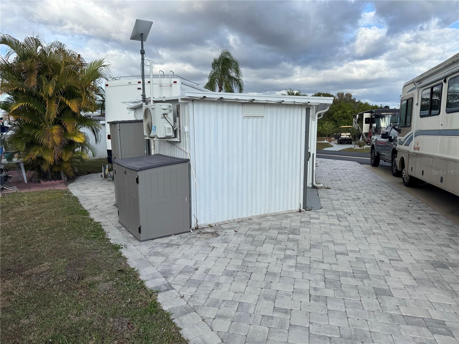 Image 19 of 23 For 46900 Bermont Road 139