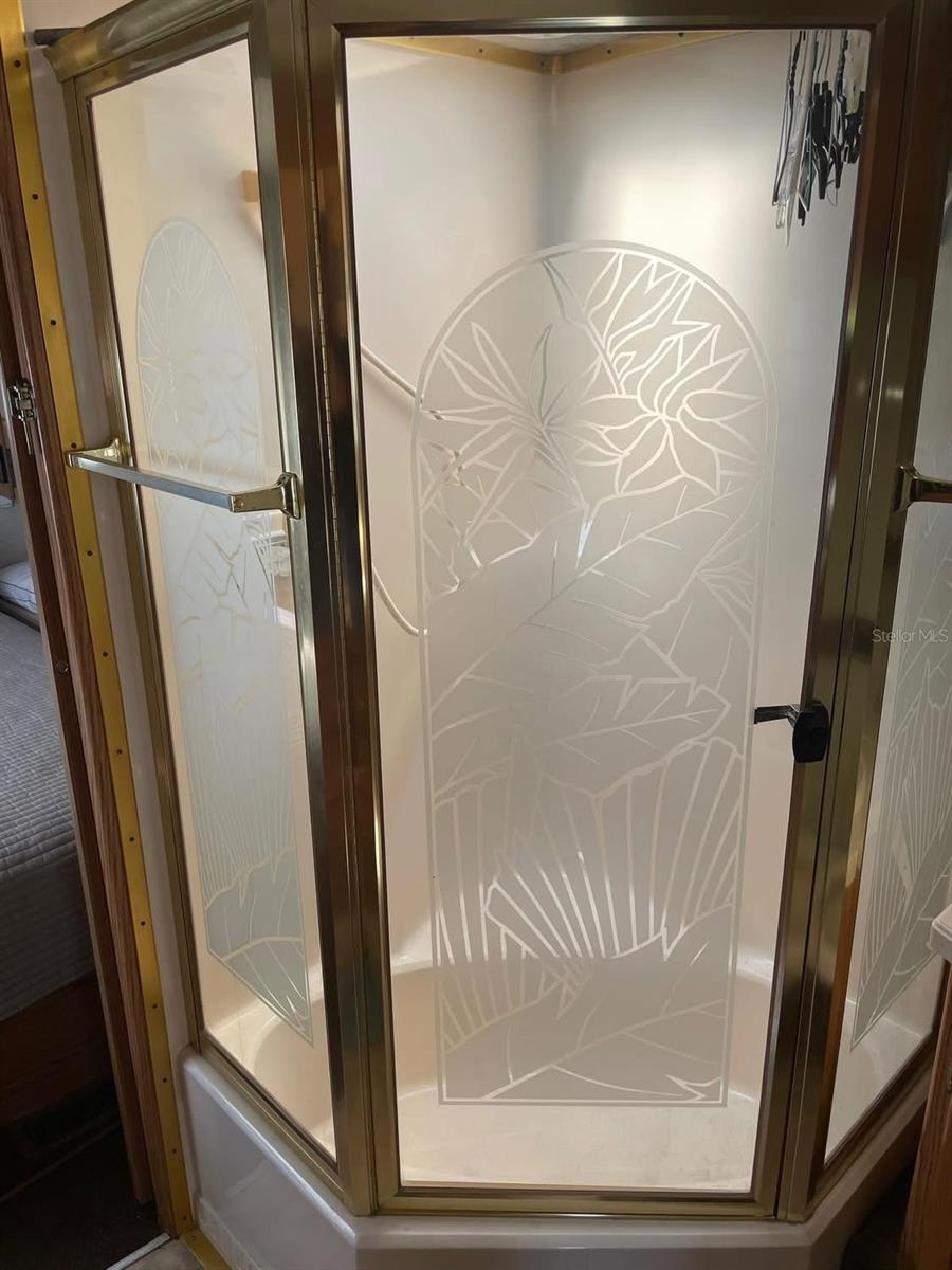 Image 9 of 23 For 46900 Bermont Road 139