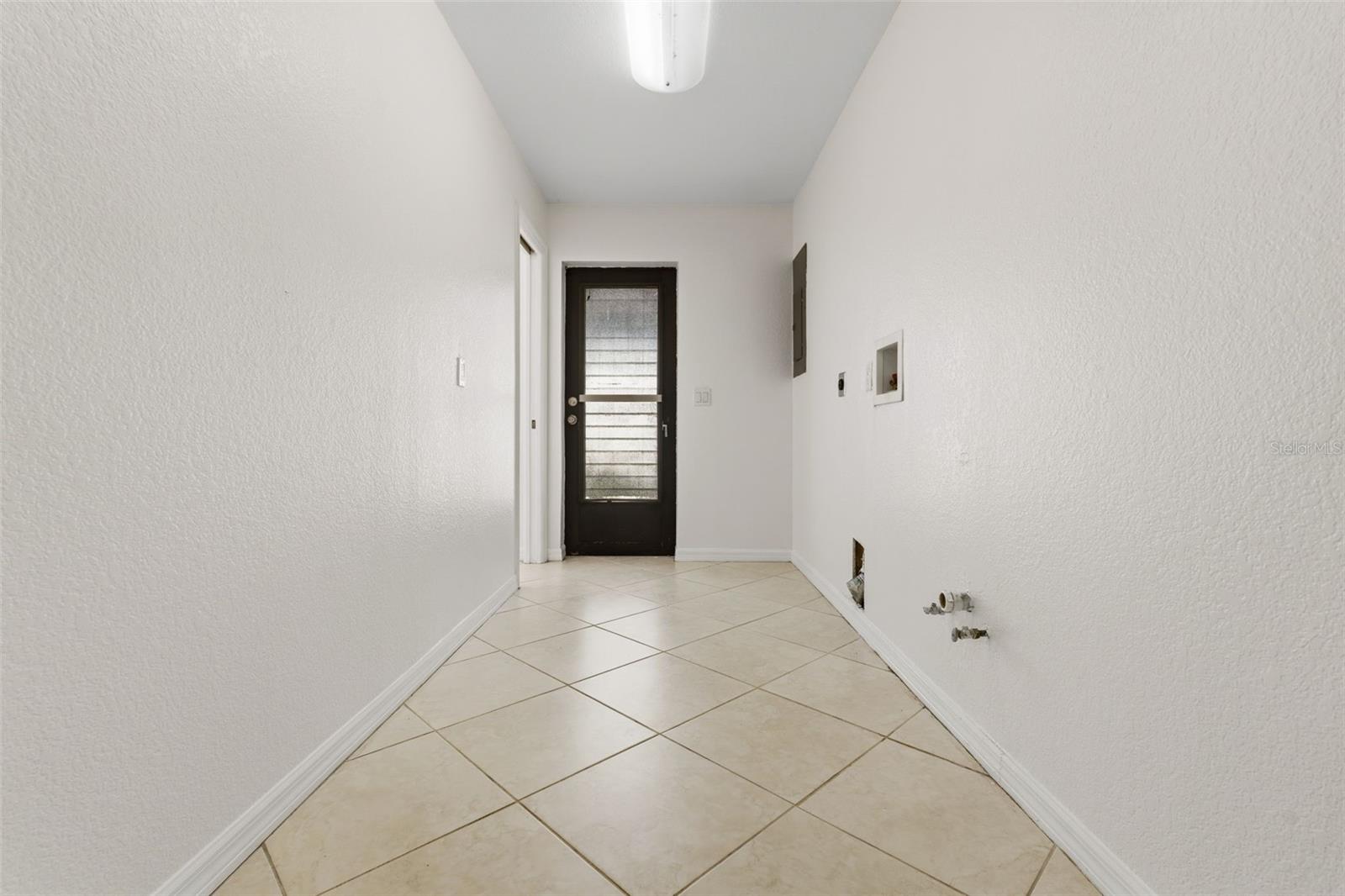 Image 29 of 36 For 25391 Rupert Road