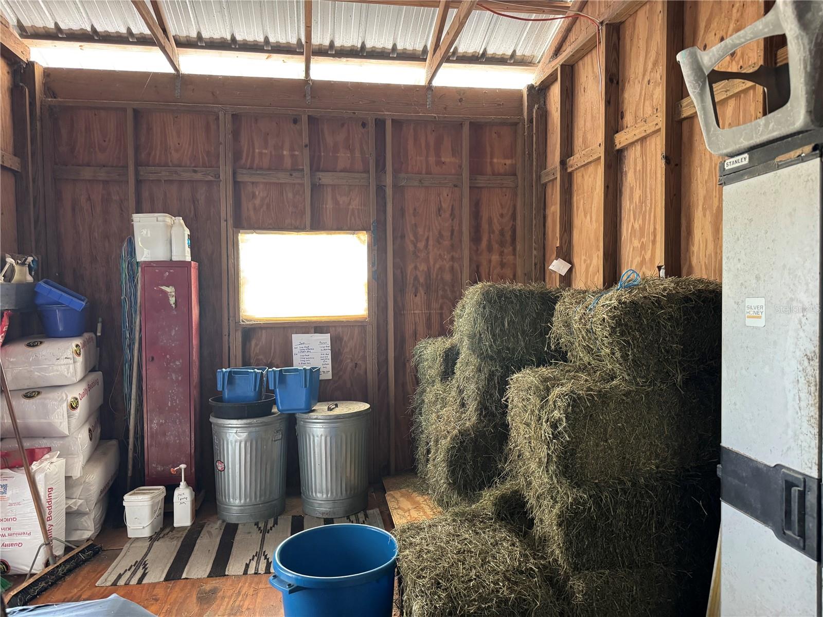 Image 20 of 21 For 31331 Washington Loop Road