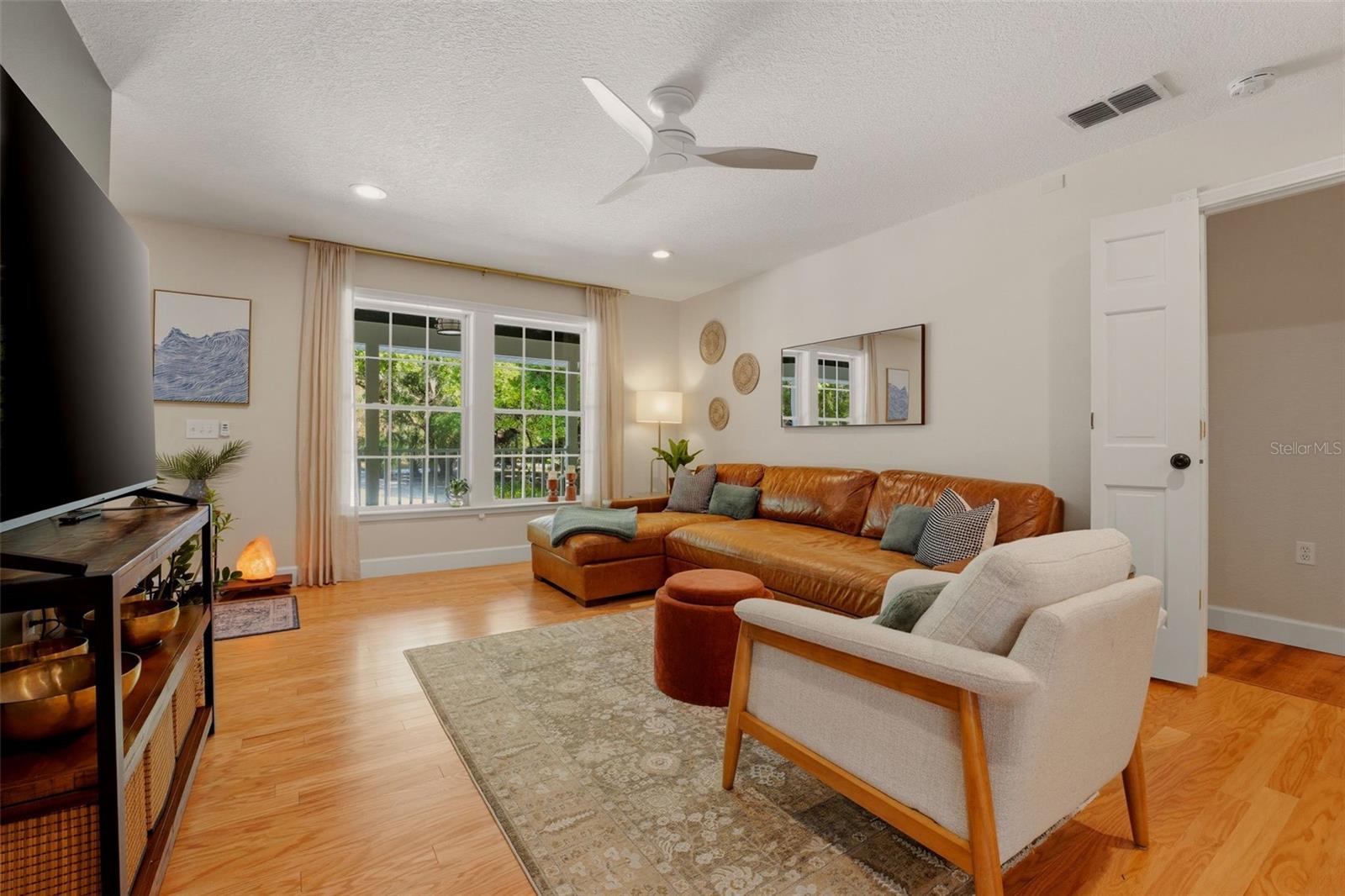 Image 11 of 75 For 5438 Cold Spring Lane