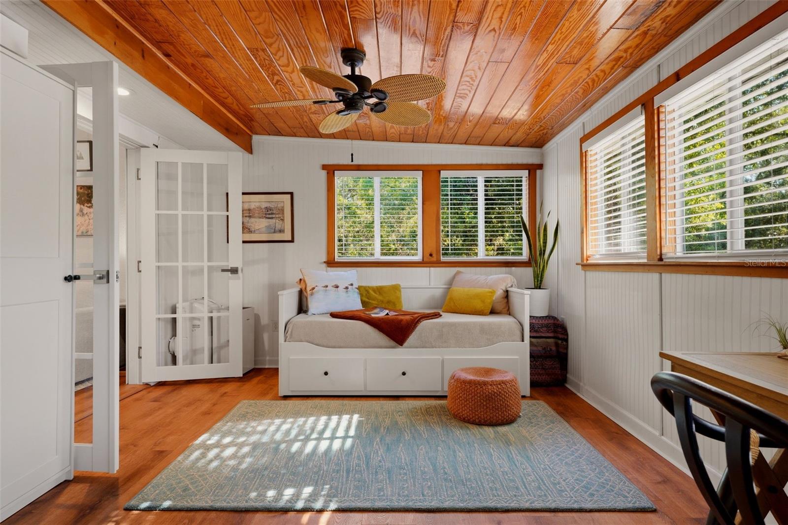 Image 26 of 75 For 5438 Cold Spring Lane