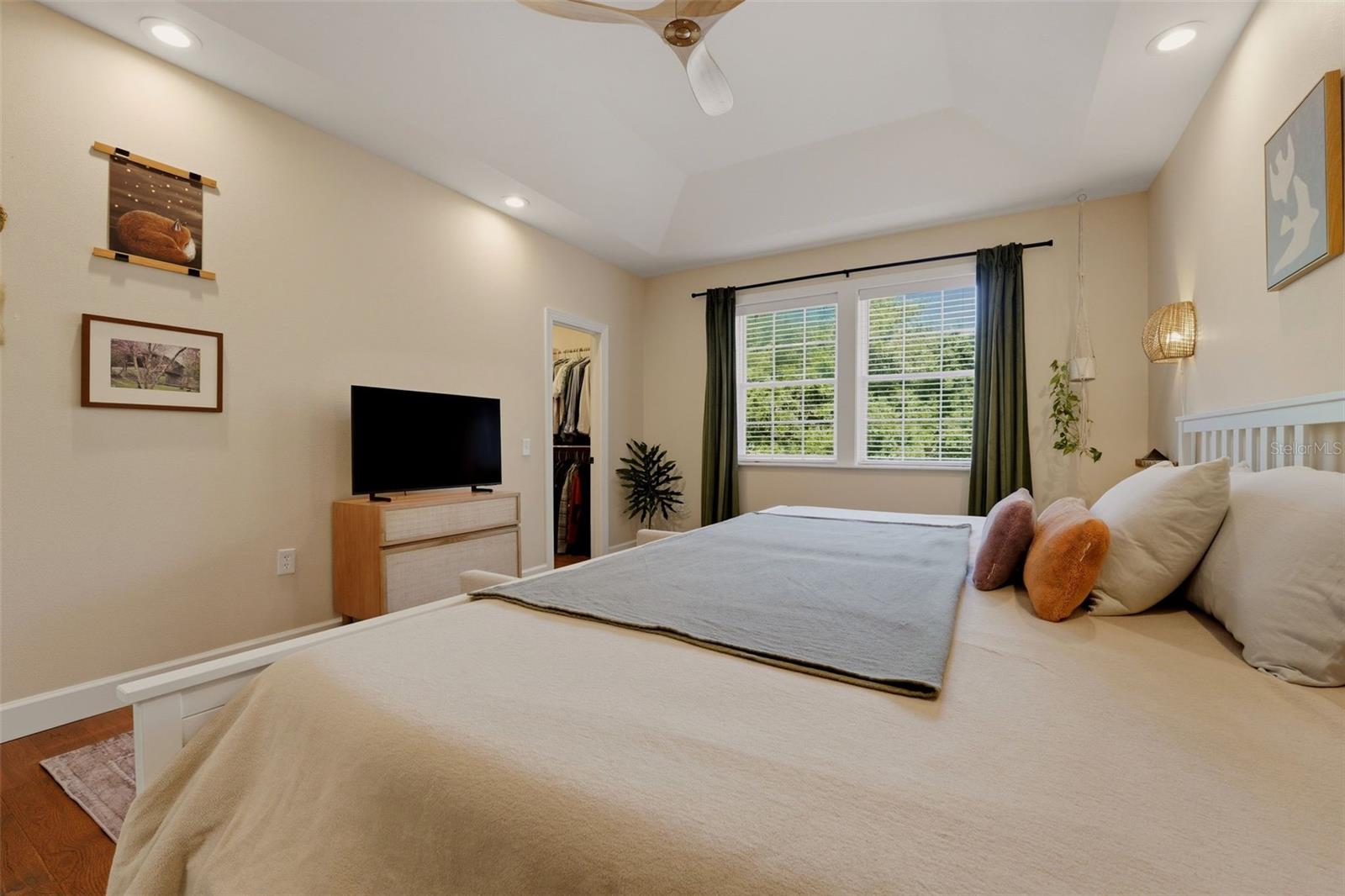 Image 38 of 75 For 5438 Cold Spring Lane