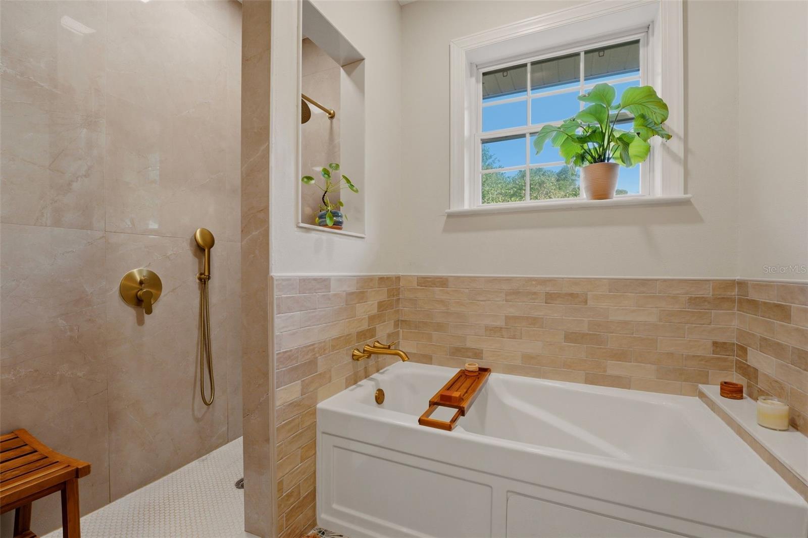 Image 43 of 75 For 5438 Cold Spring Lane