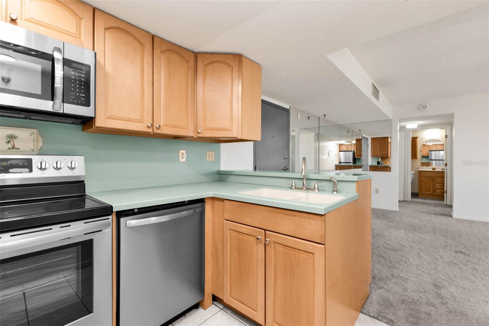 Image 12 of 61 For 3006 Caring Way 615