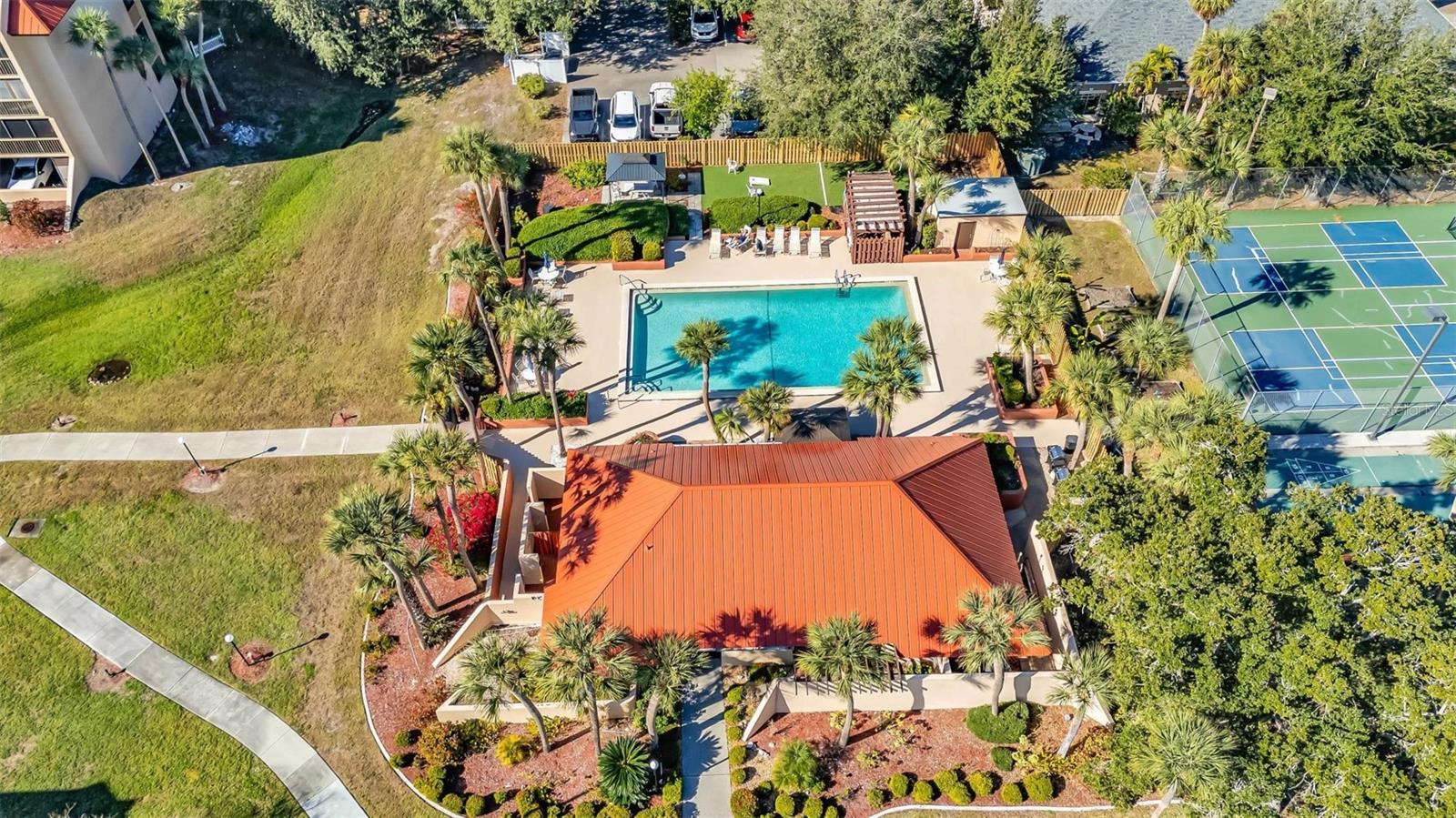 Image 2 of 61 For 3006 Caring Way 615