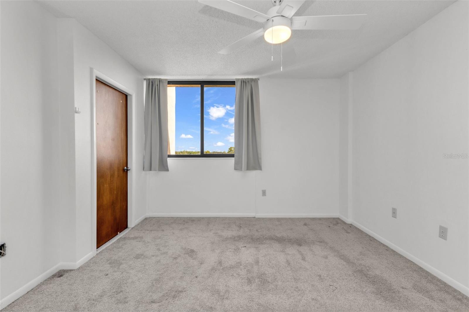 Image 23 of 61 For 3006 Caring Way 615