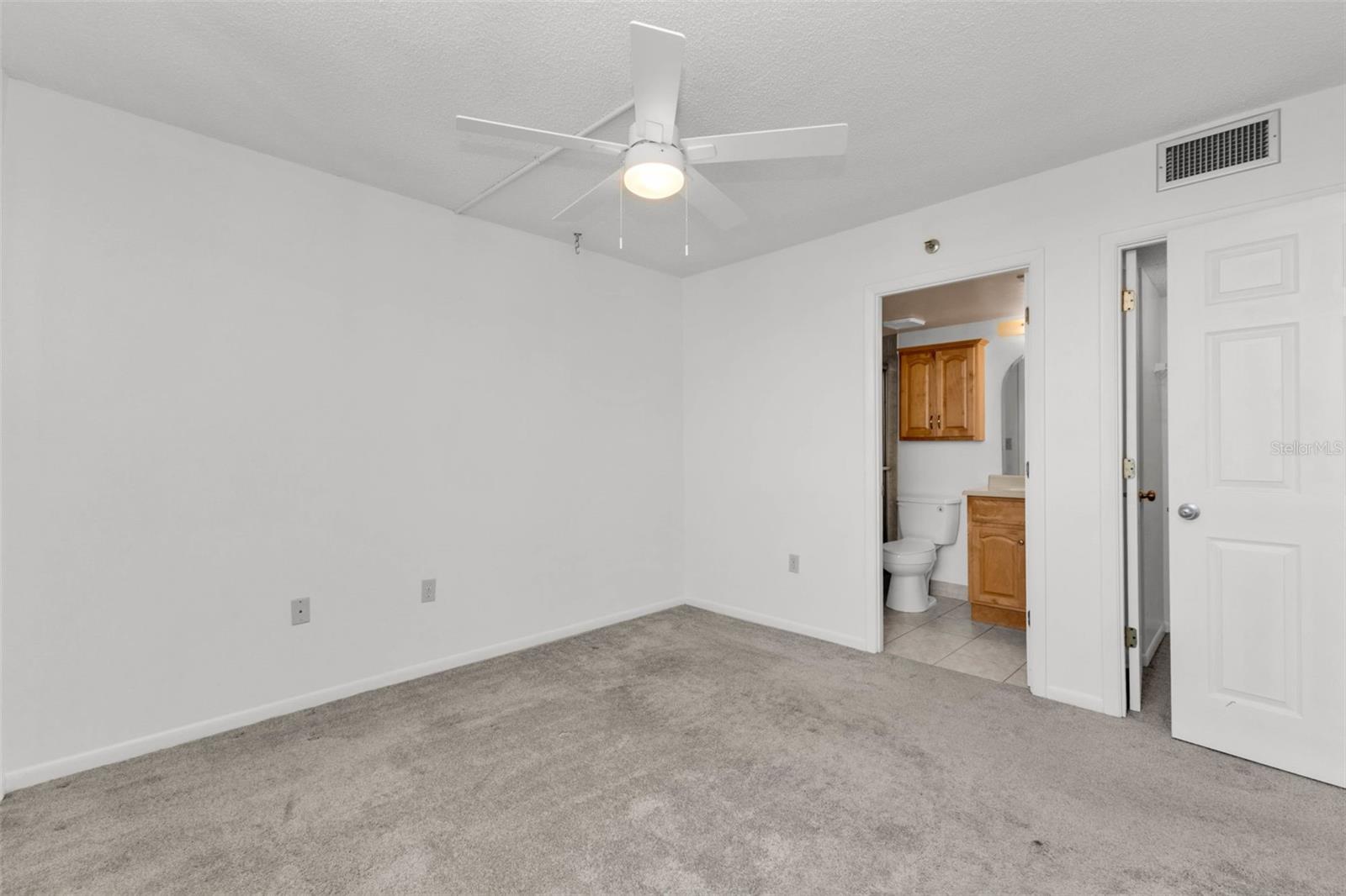 Image 24 of 61 For 3006 Caring Way 615