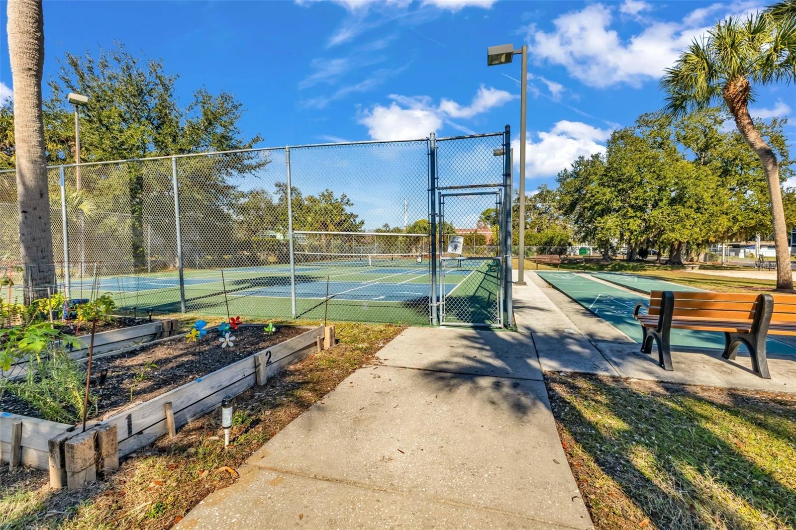 Image 43 of 61 For 3006 Caring Way 615