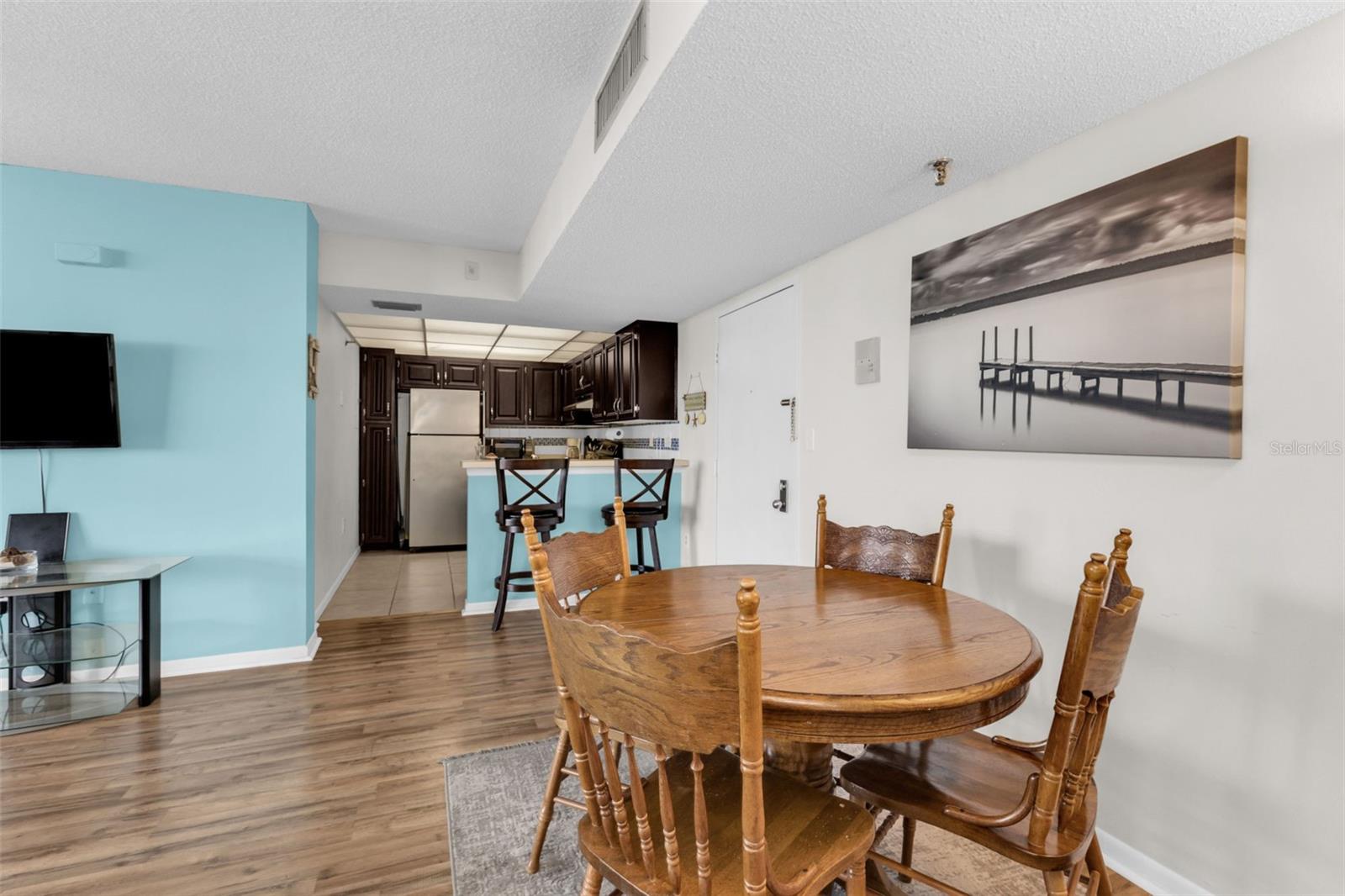 Image 13 of 46 For 21405 Olean Boulevard 528