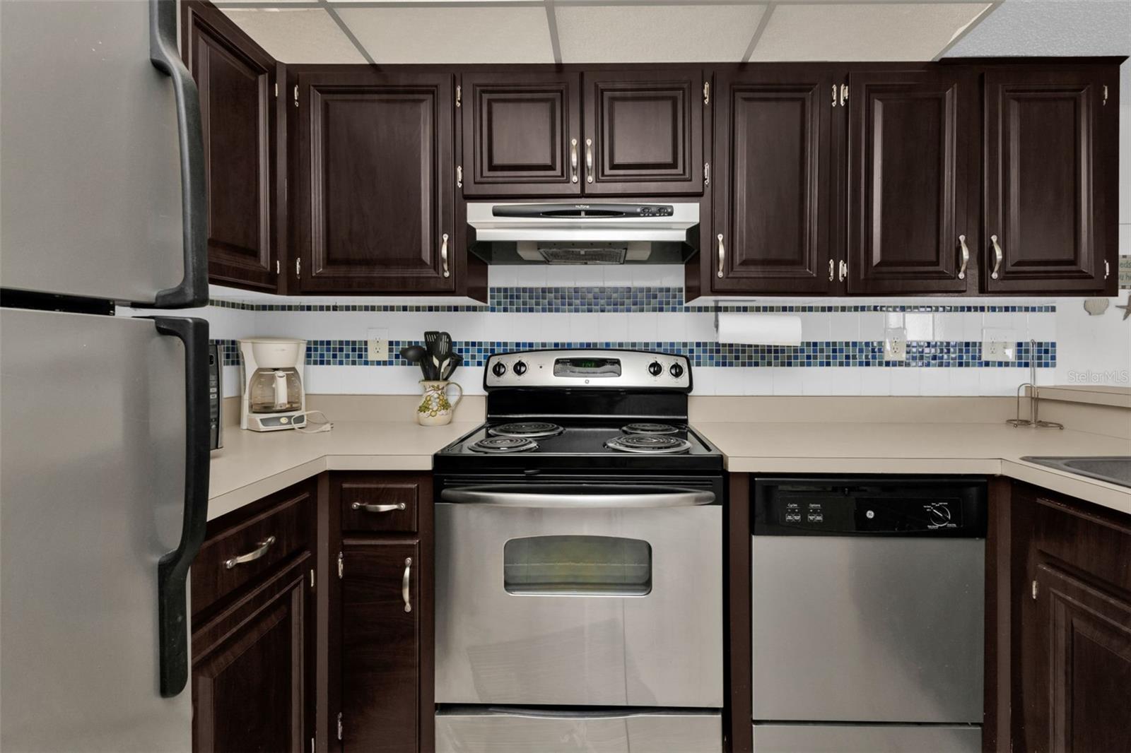 Image 17 of 46 For 21405 Olean Boulevard 528