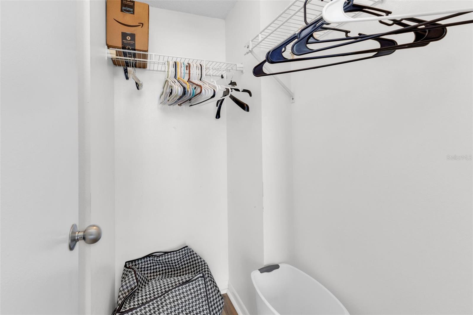 Image 22 of 46 For 21405 Olean Boulevard 528