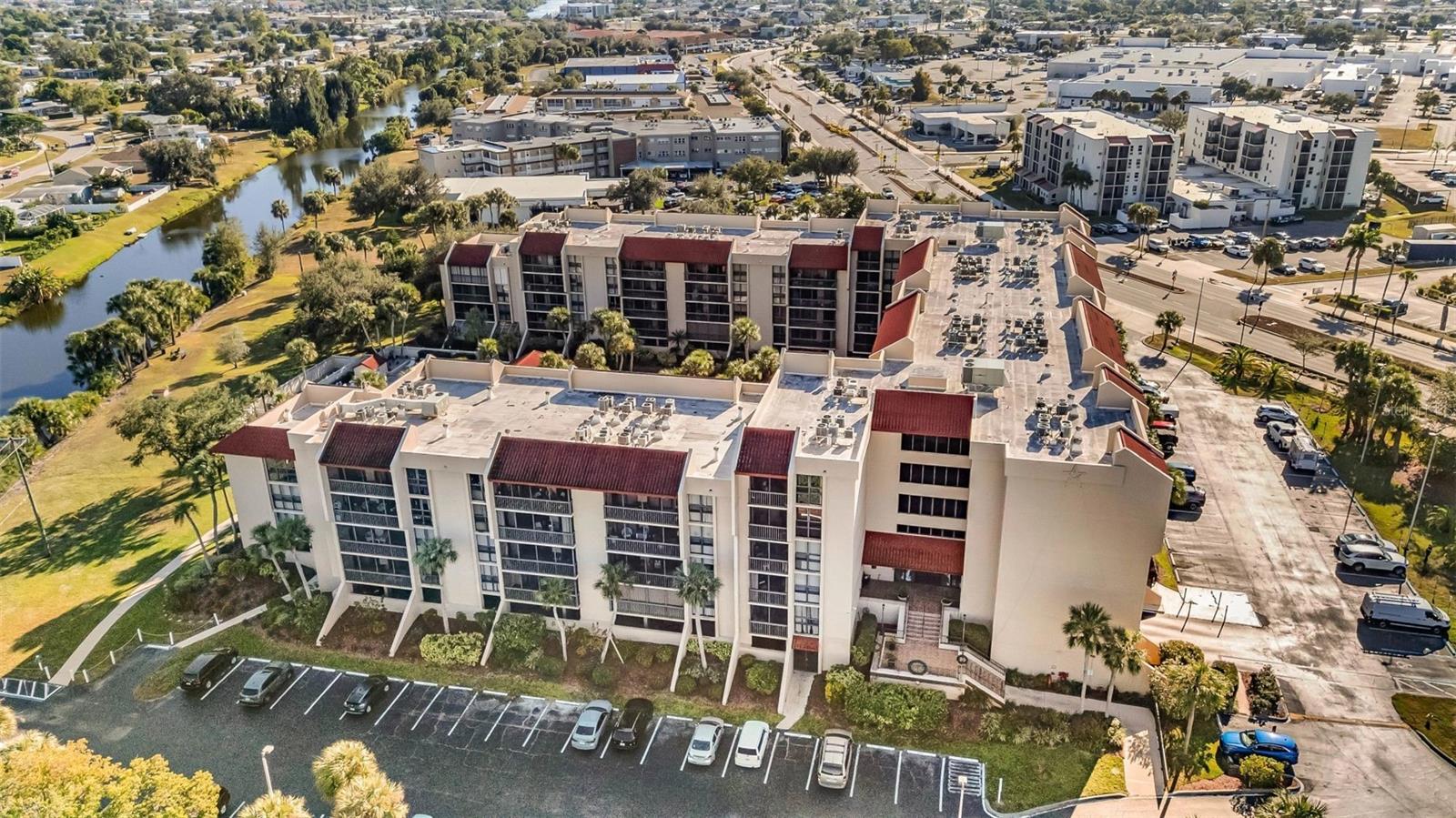 Image 37 of 46 For 21405 Olean Boulevard 528