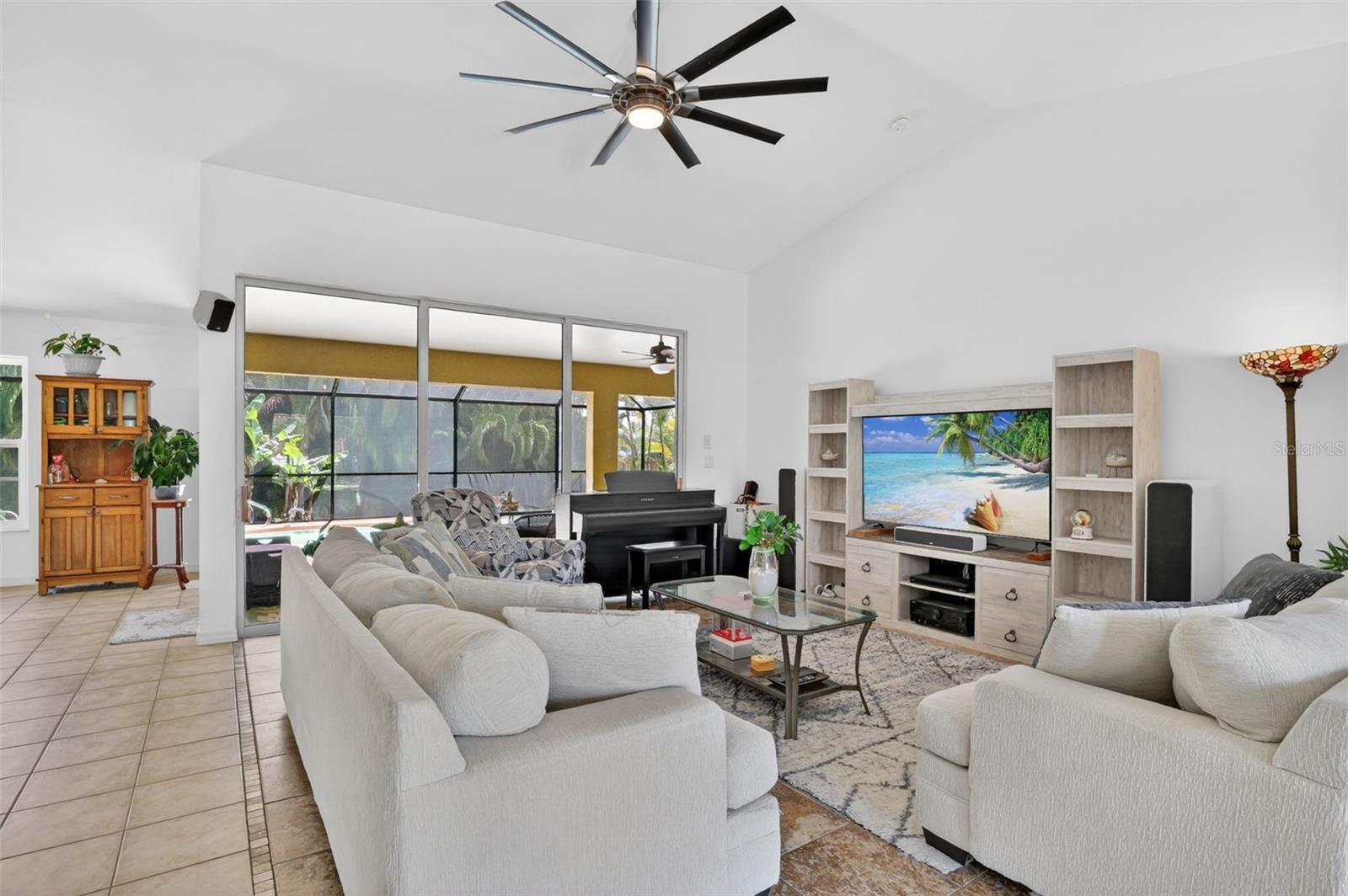 Image 15 of 62 For 3809 Agualinda Boulevard