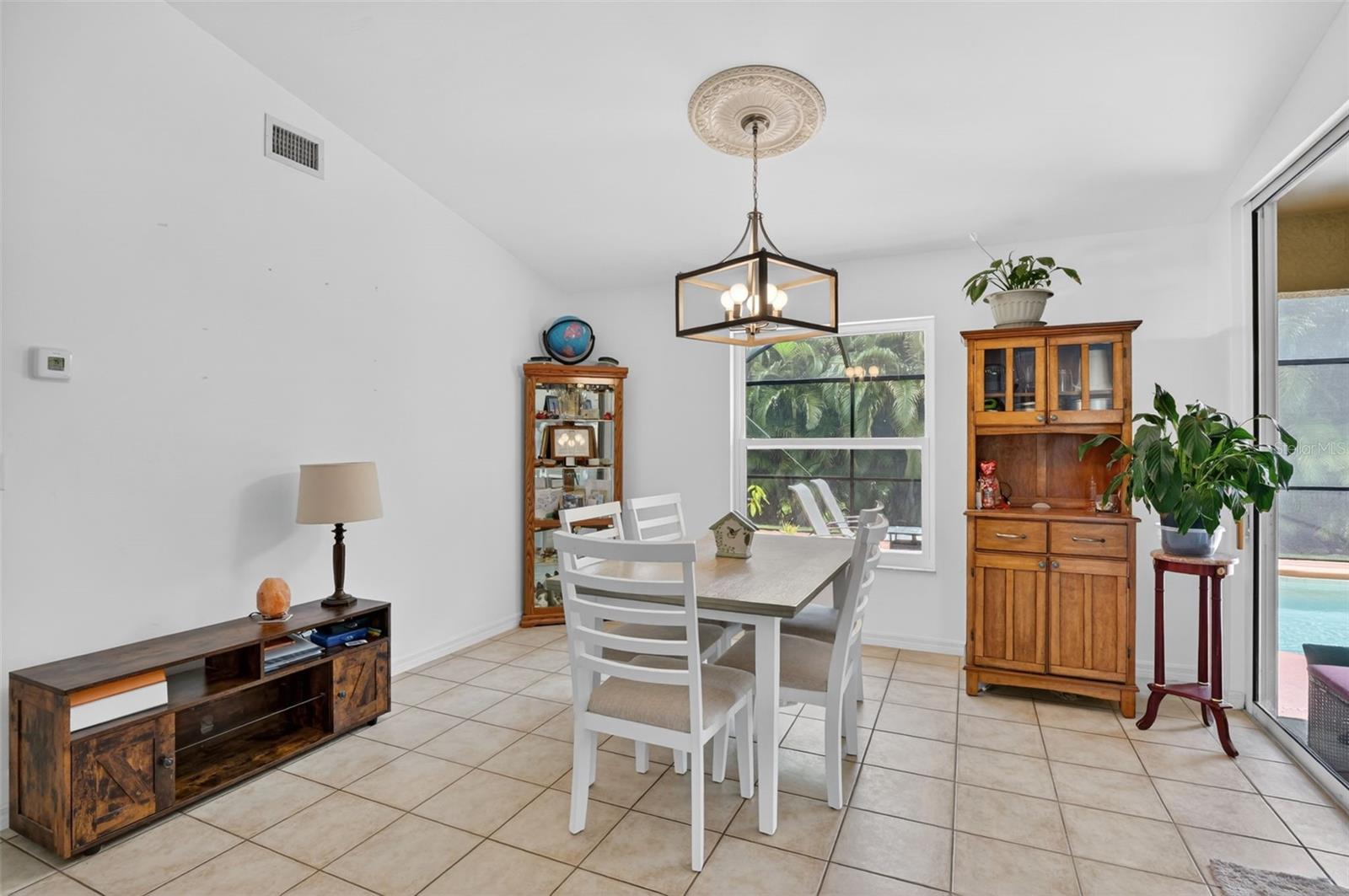 Image 25 of 62 For 3809 Agualinda Boulevard