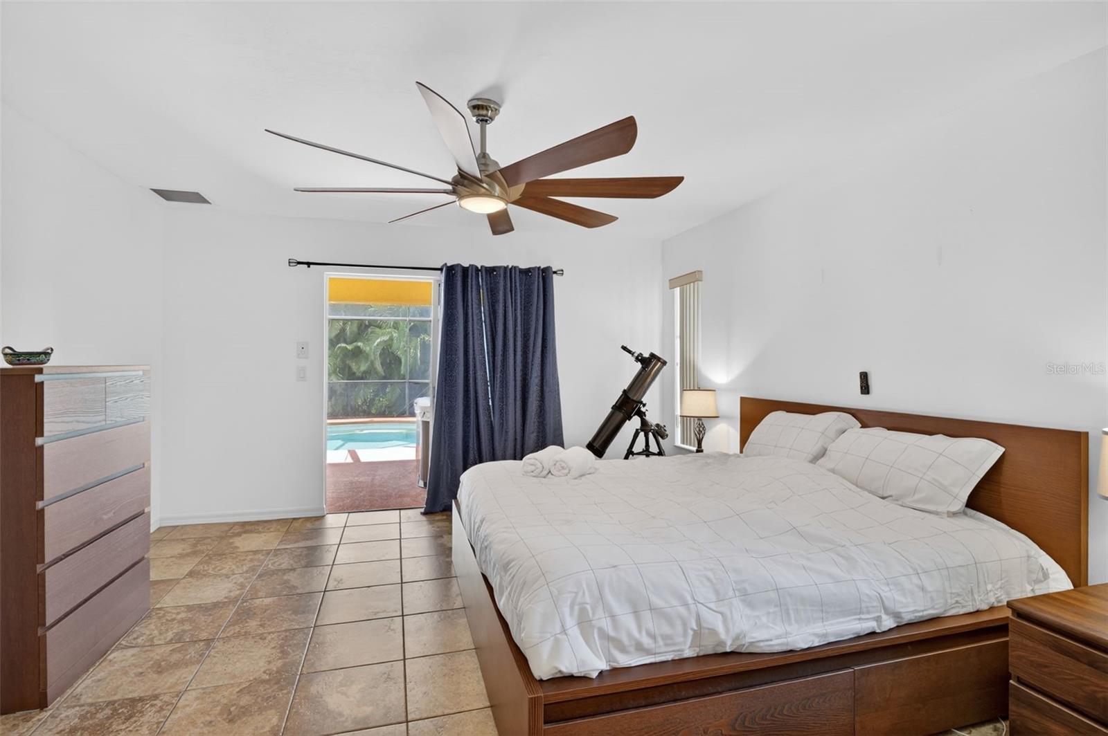 Image 28 of 62 For 3809 Agualinda Boulevard