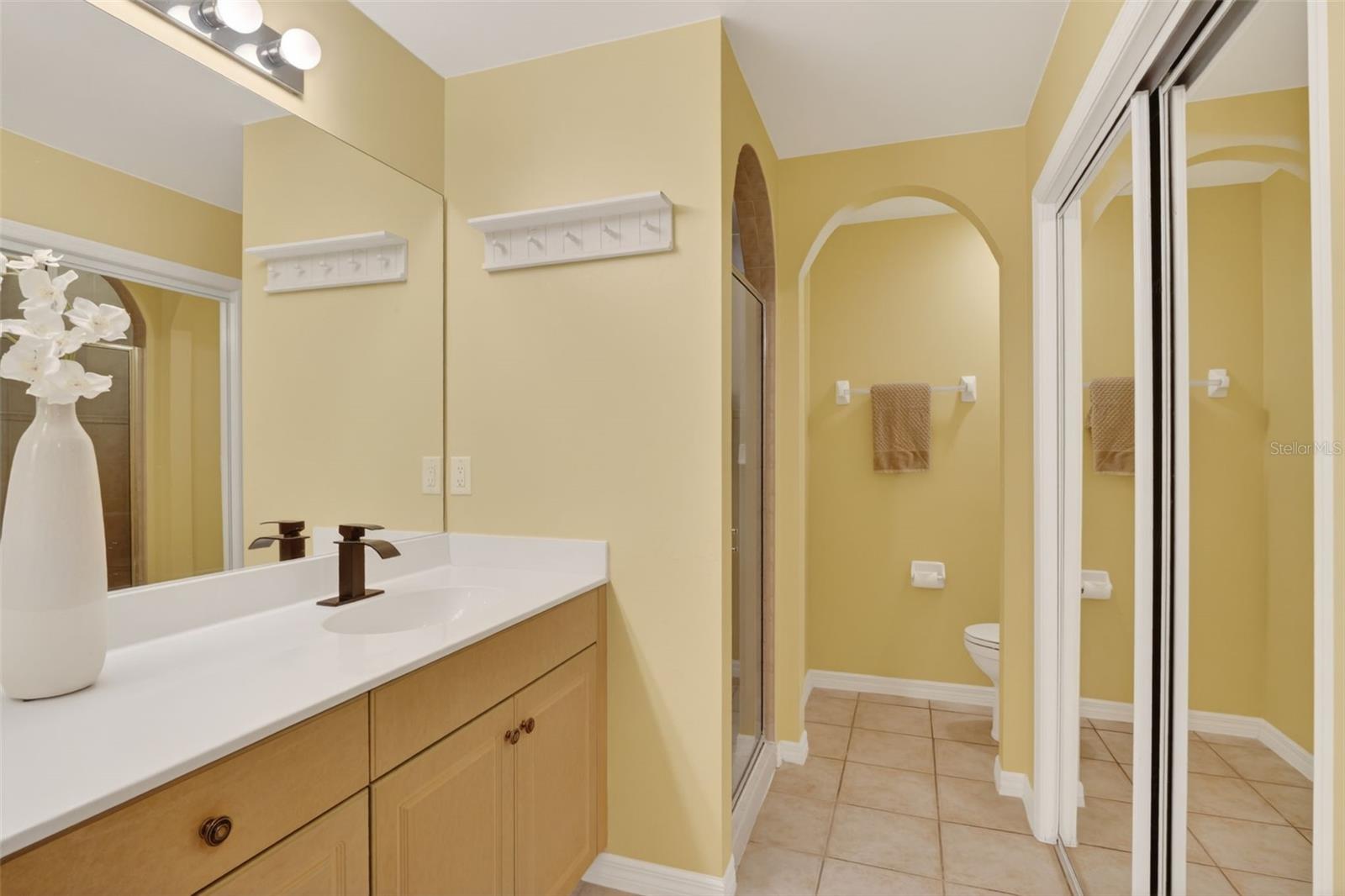 Image 31 of 62 For 3809 Agualinda Boulevard