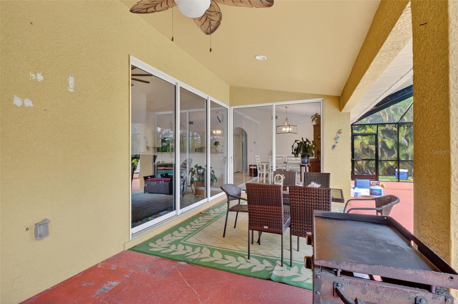 Image 35 of 62 For 3809 Agualinda Boulevard