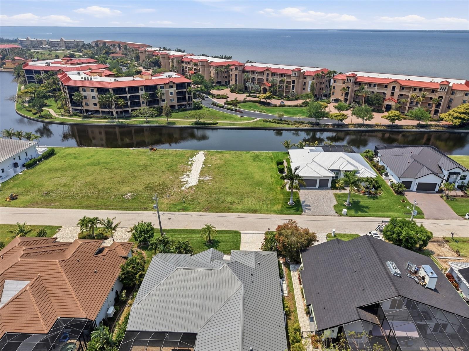 Image 9 of 30 For 81 Colony Point Drive