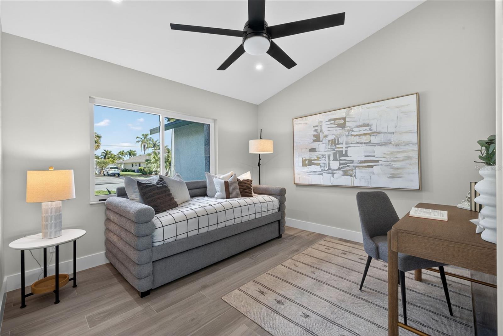 Image 12 of 52 For 5312 9th Place