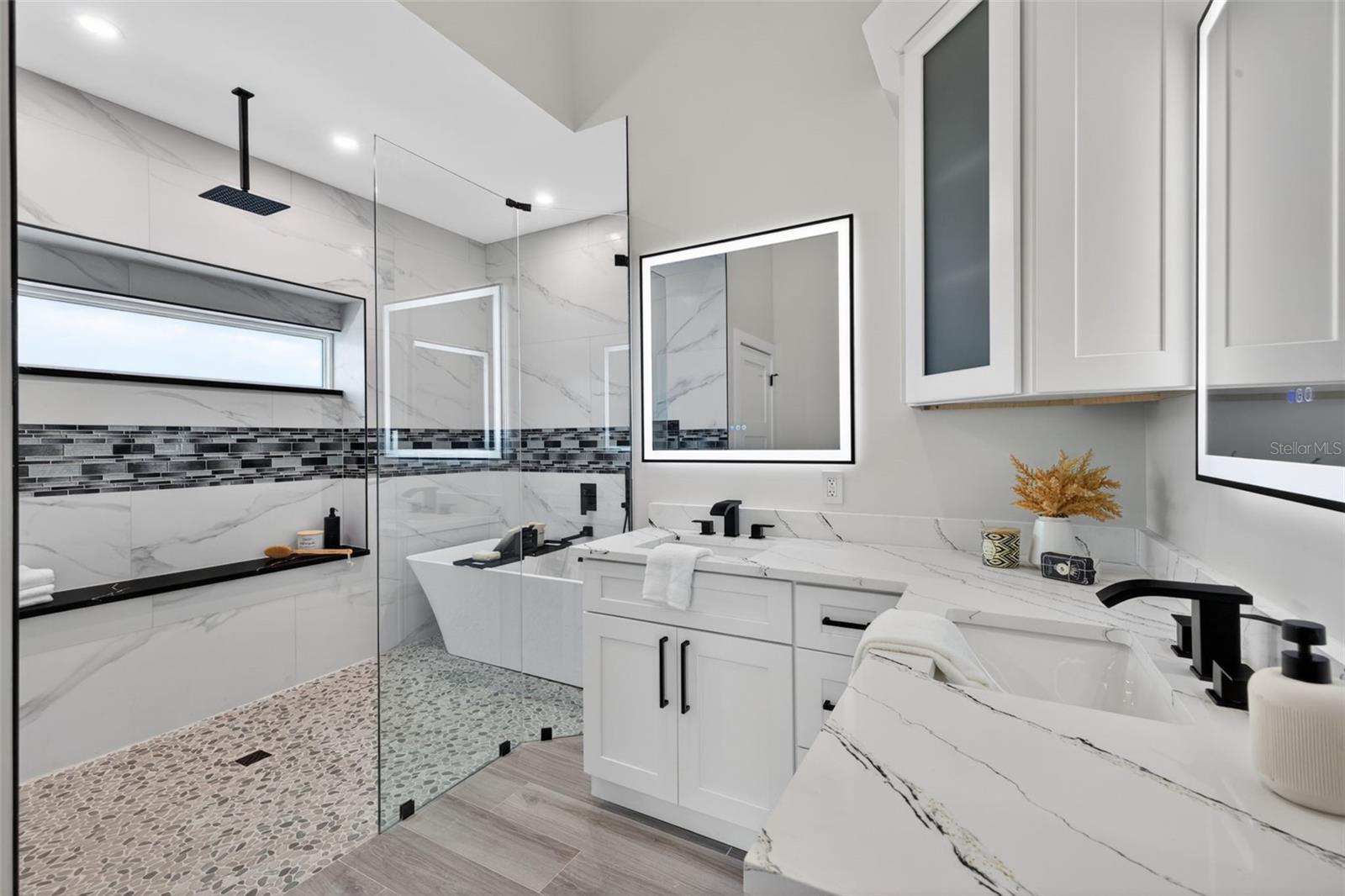 Image 17 of 52 For 5312 9th Place