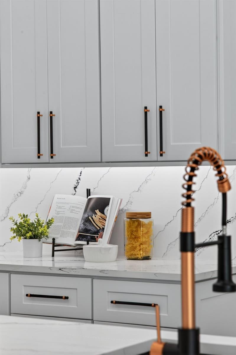 Image 31 of 52 For 5312 9th Place