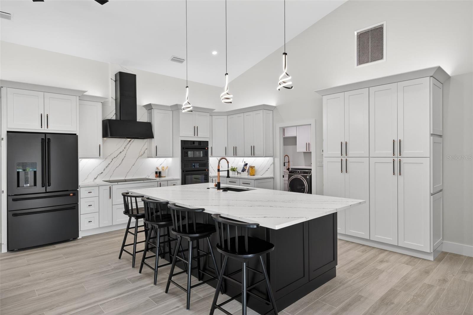 Image 7 of 52 For 5312 9th Place