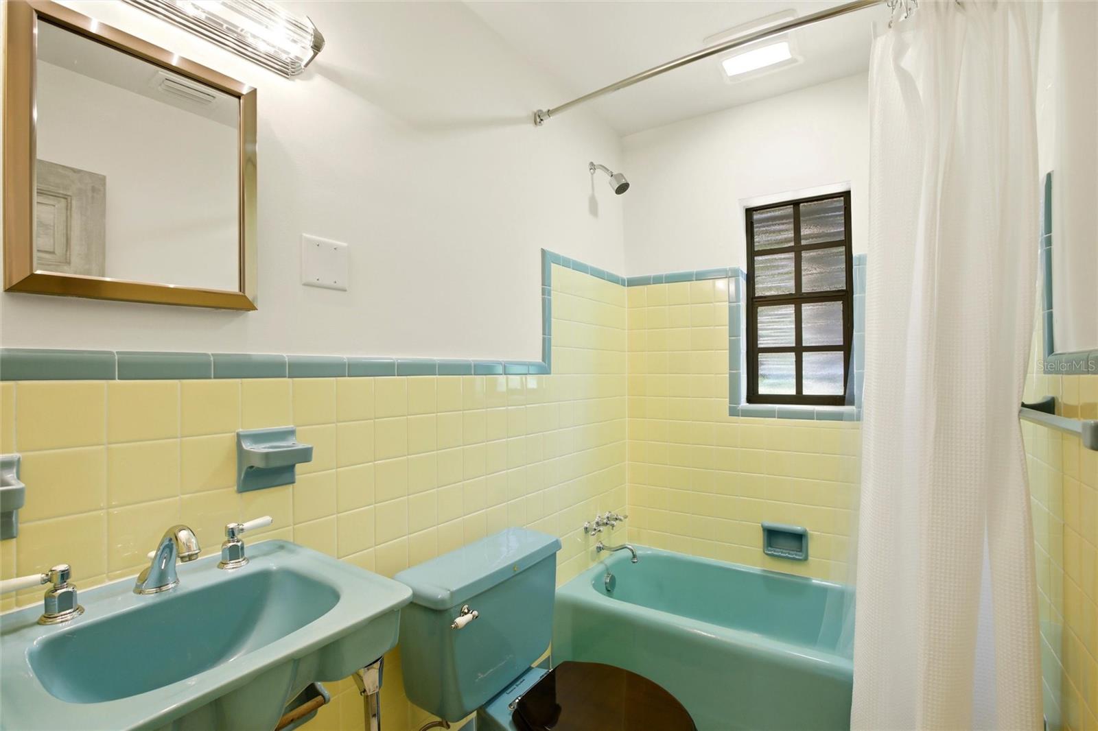 Image 20 of 40 For 2706 Rhode Island Avenue