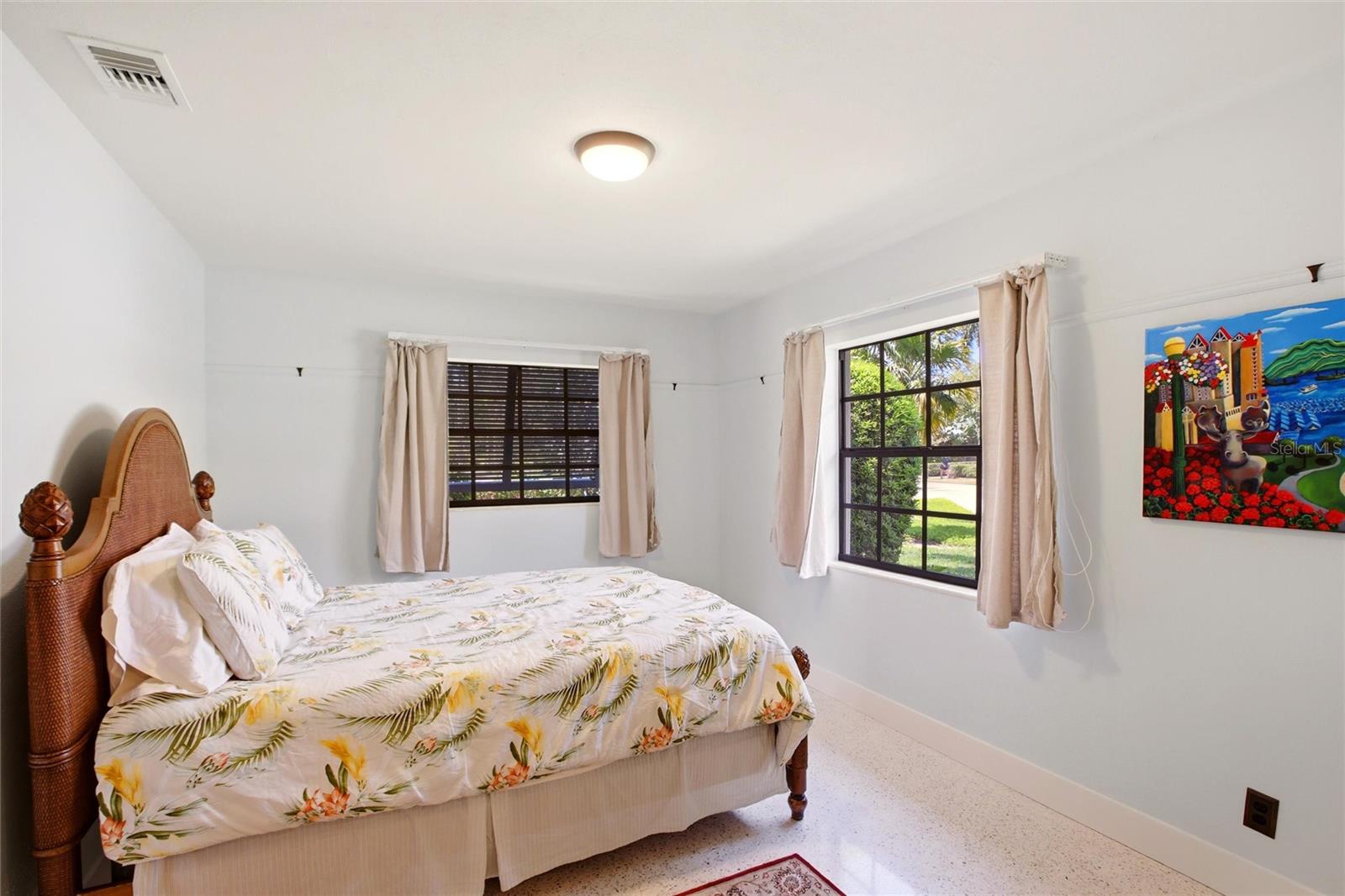 Image 21 of 40 For 2706 Rhode Island Avenue