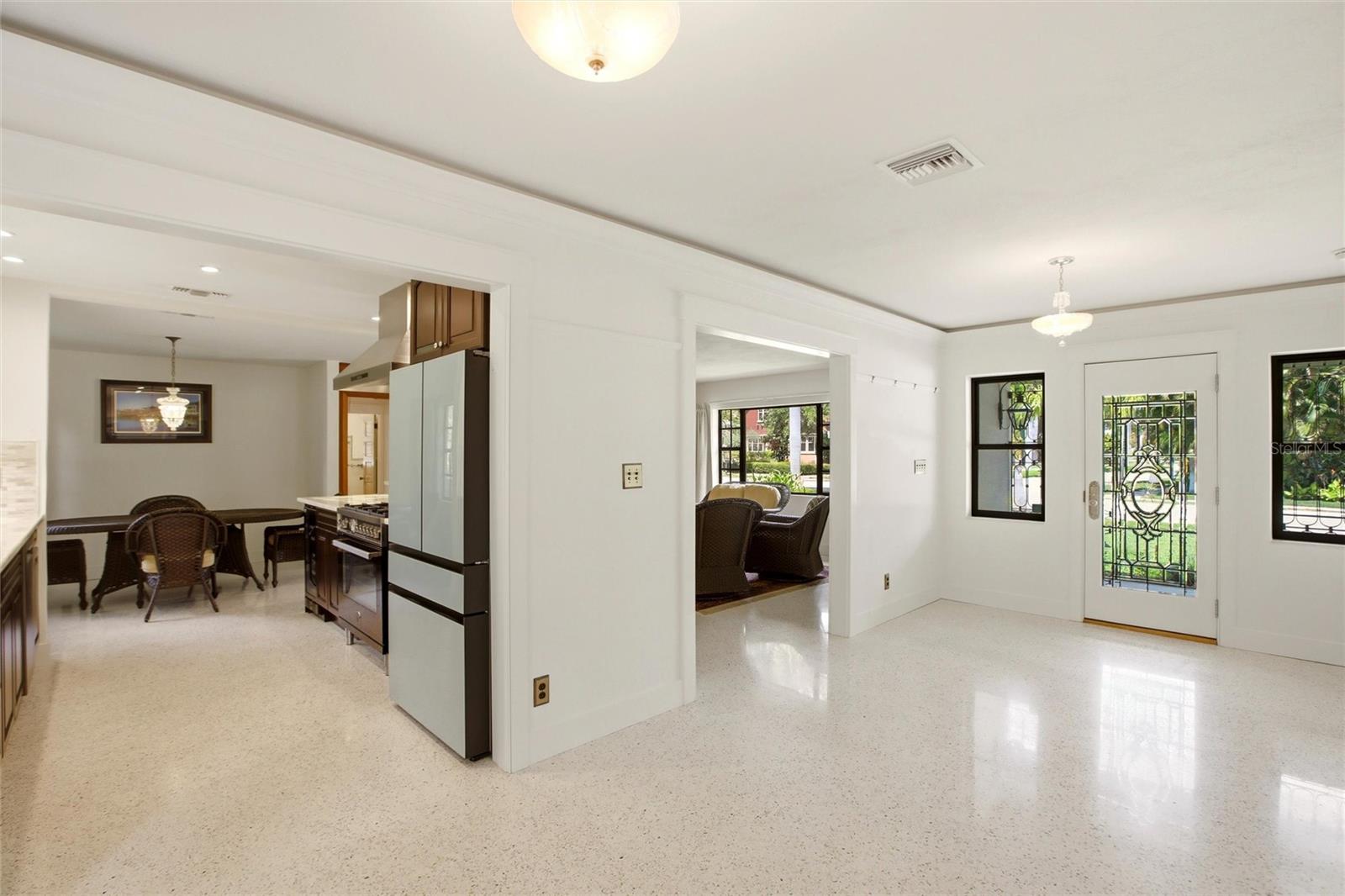 Image 4 of 40 For 2706 Rhode Island Avenue