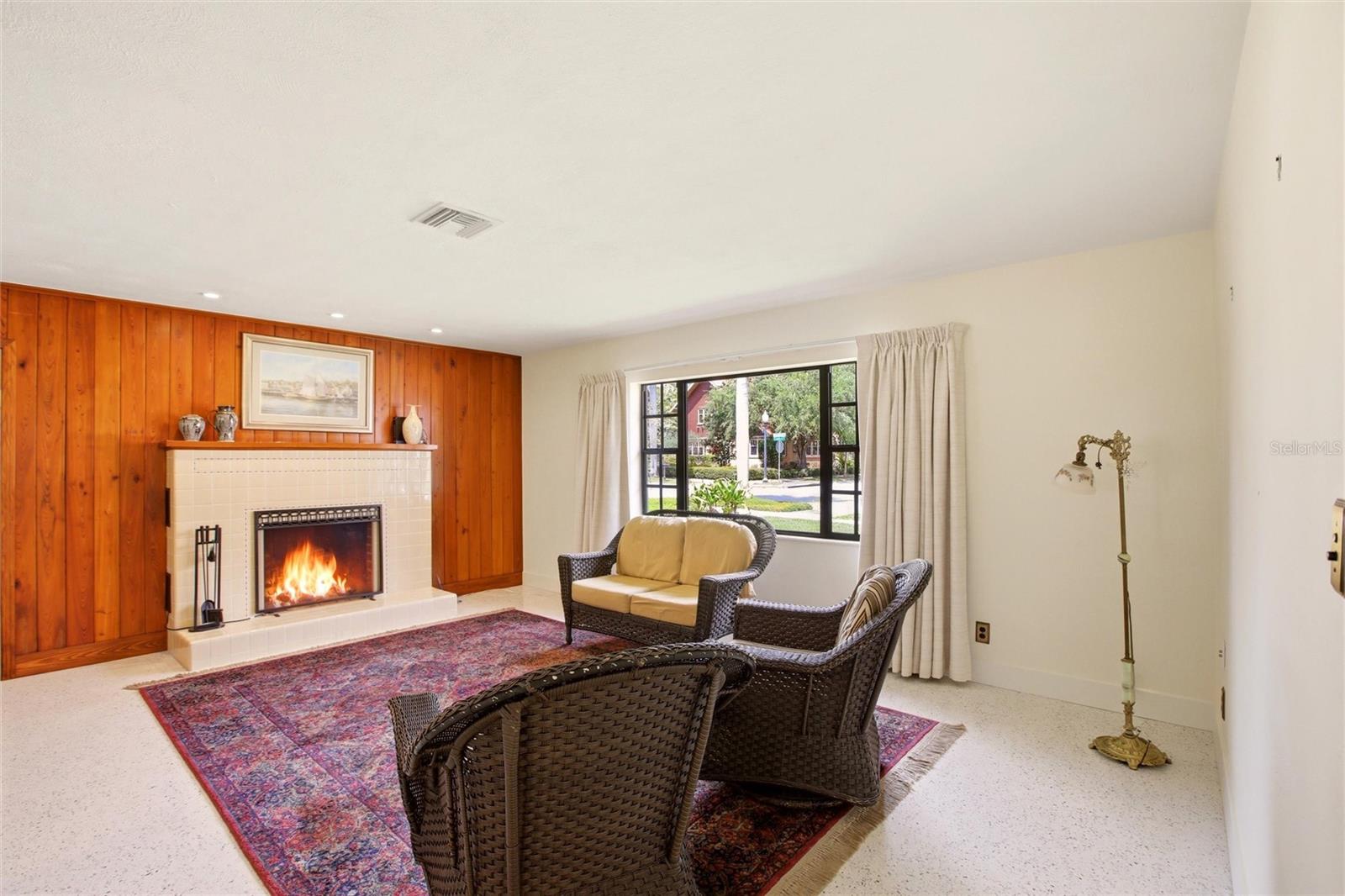 Image 6 of 40 For 2706 Rhode Island Avenue