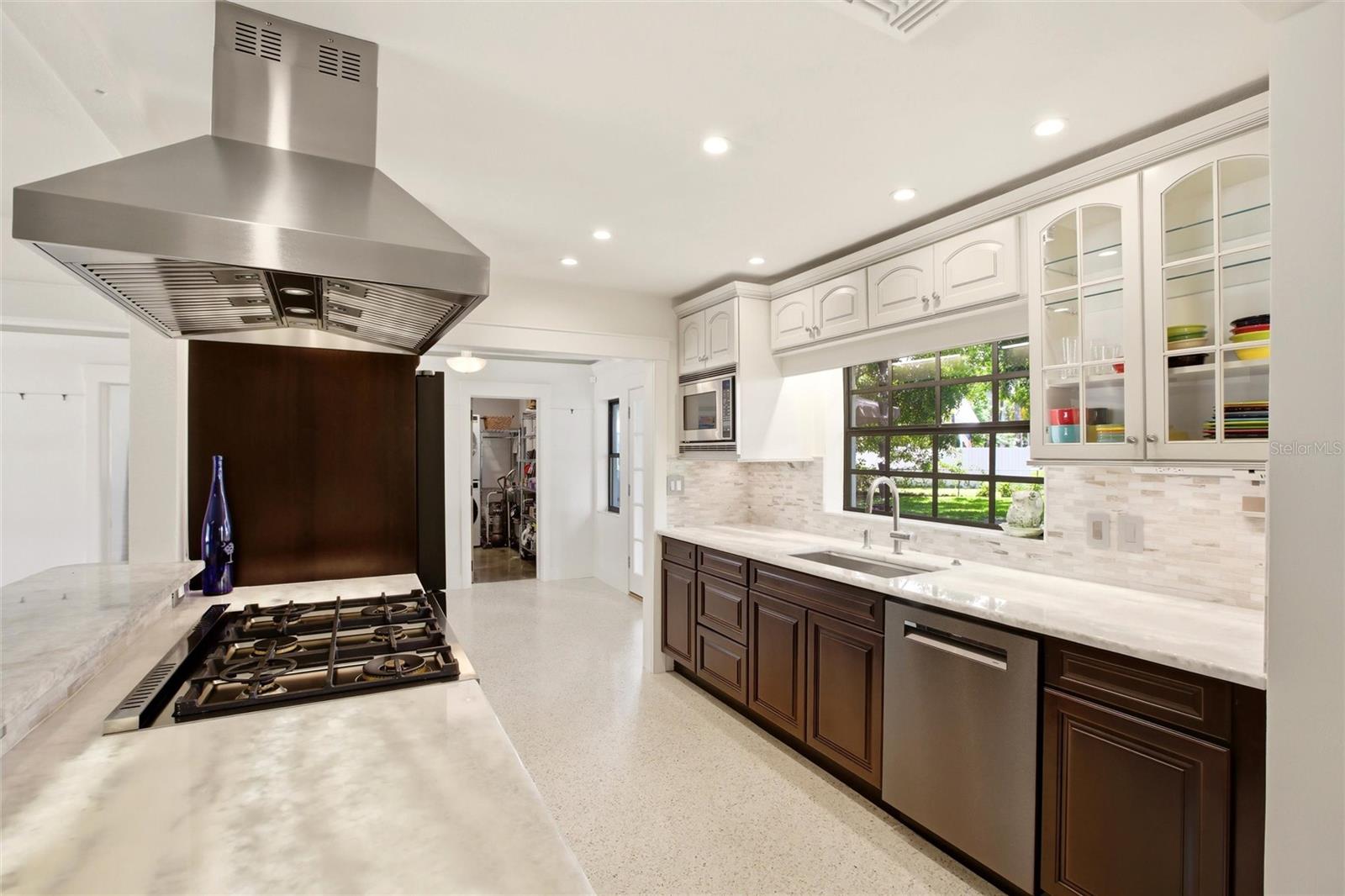 Image 9 of 40 For 2706 Rhode Island Avenue